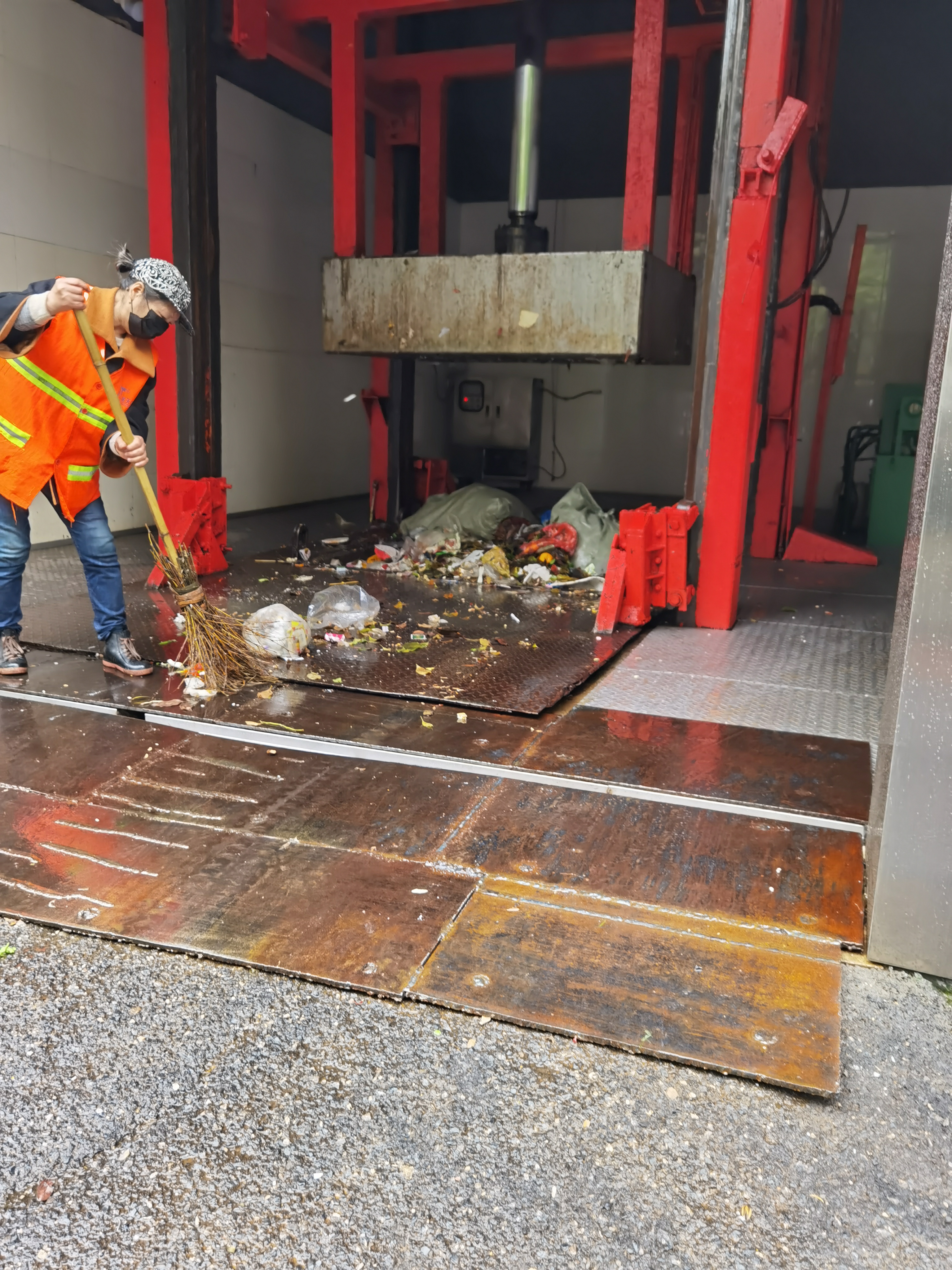 俄专家称太空废物或许迫使人类中止航天活动