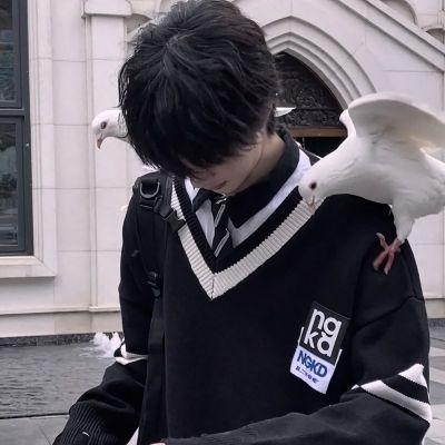 高冷男生头像,#高冷帅气头像# 帅!