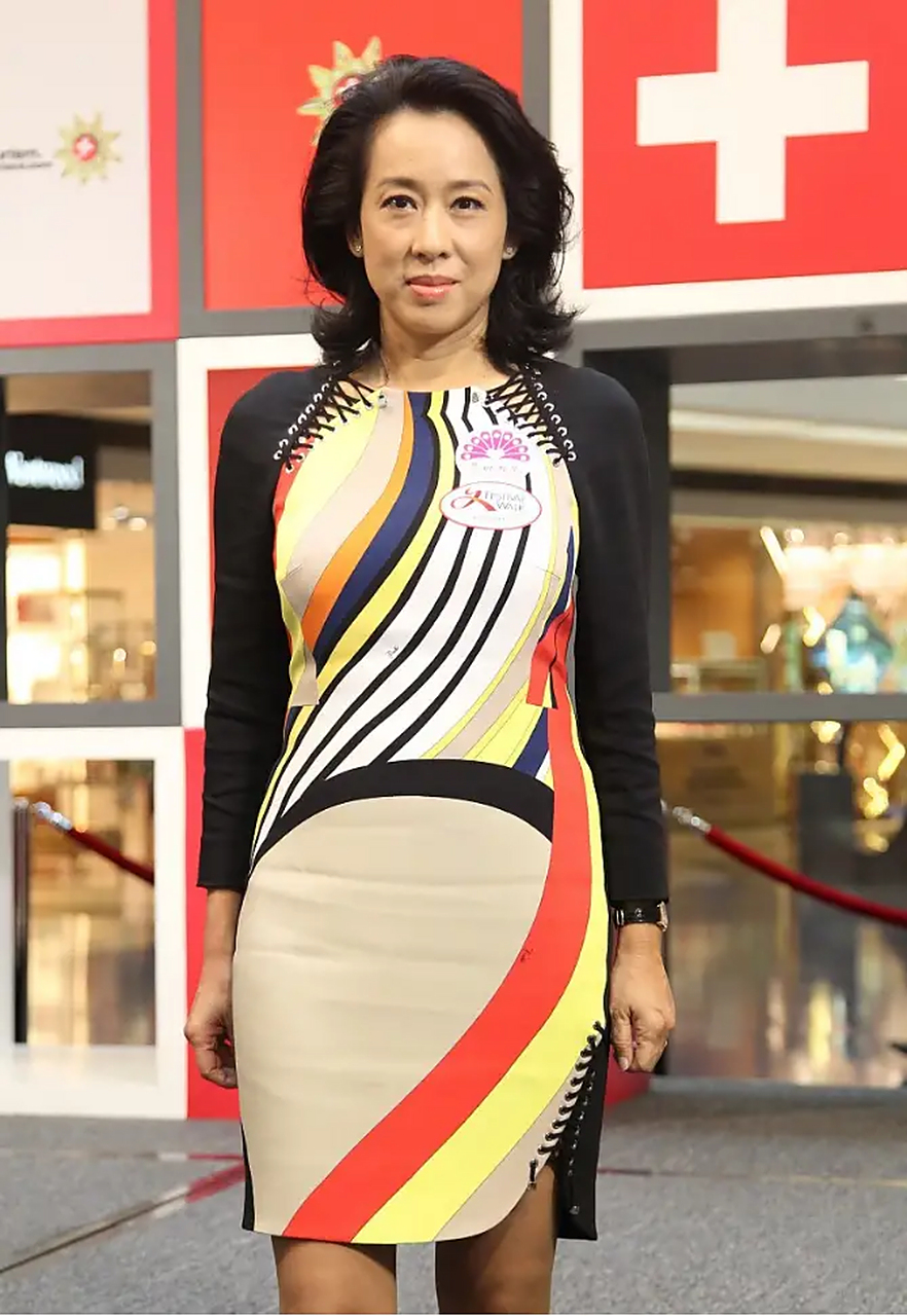 朱玲玲虽然穿得保守,却看得出身材非常好!