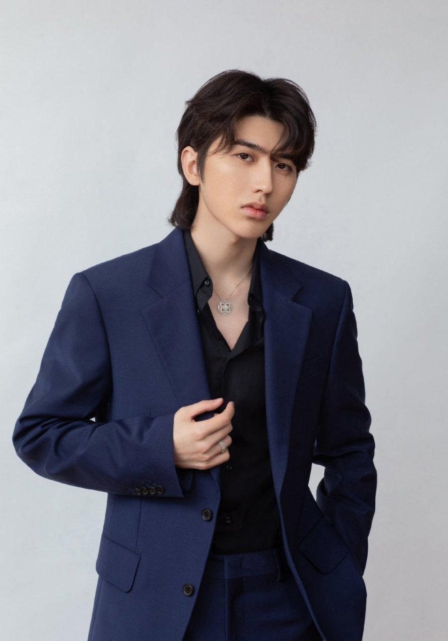 每每都会感叹蔡徐坤的帅气总是会给人不同惊喜!