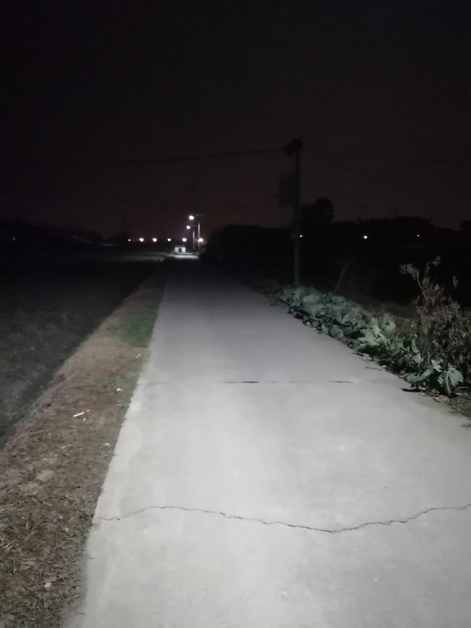 冬天的乡村夜景