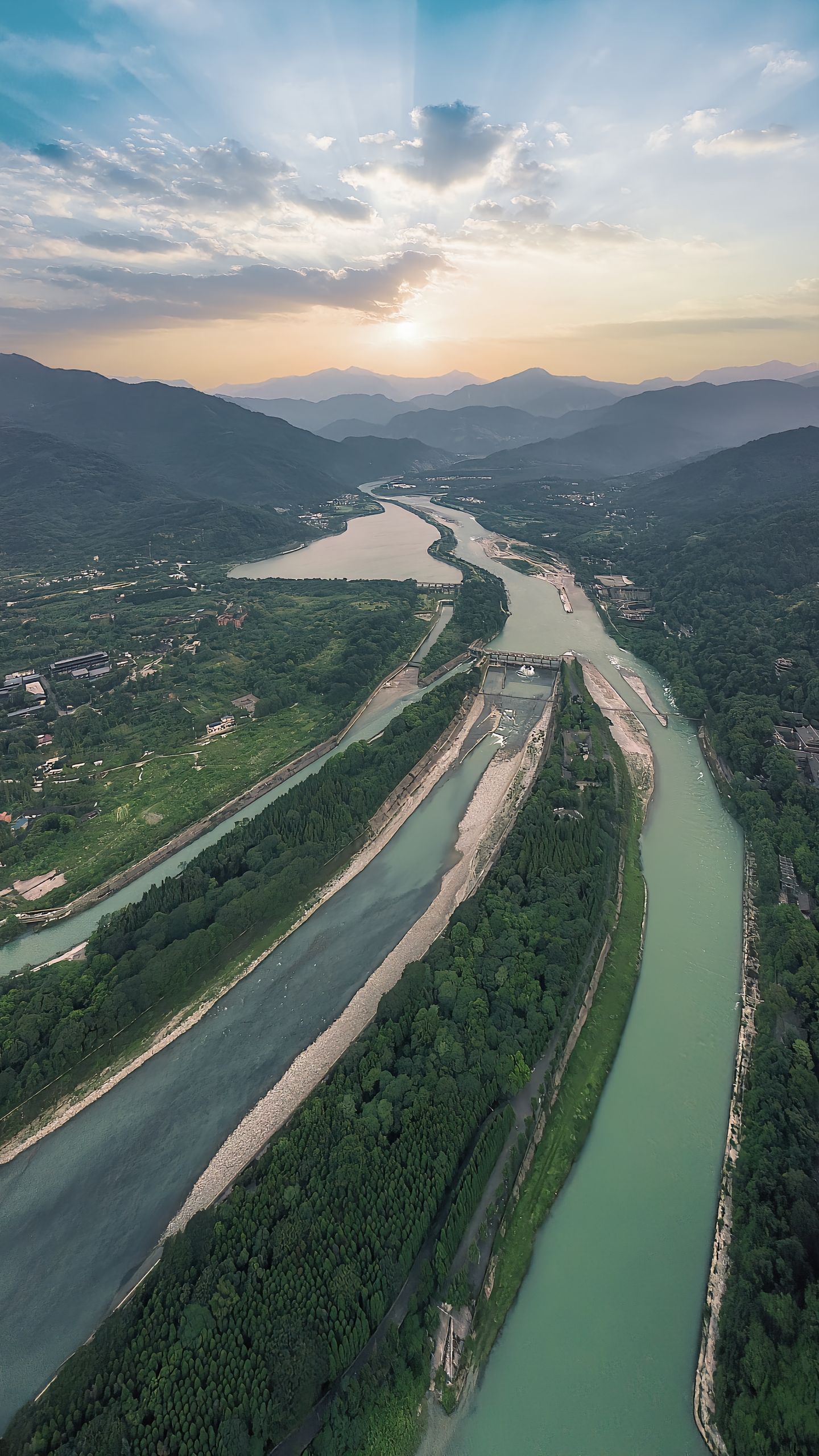 都江堰水坝图片