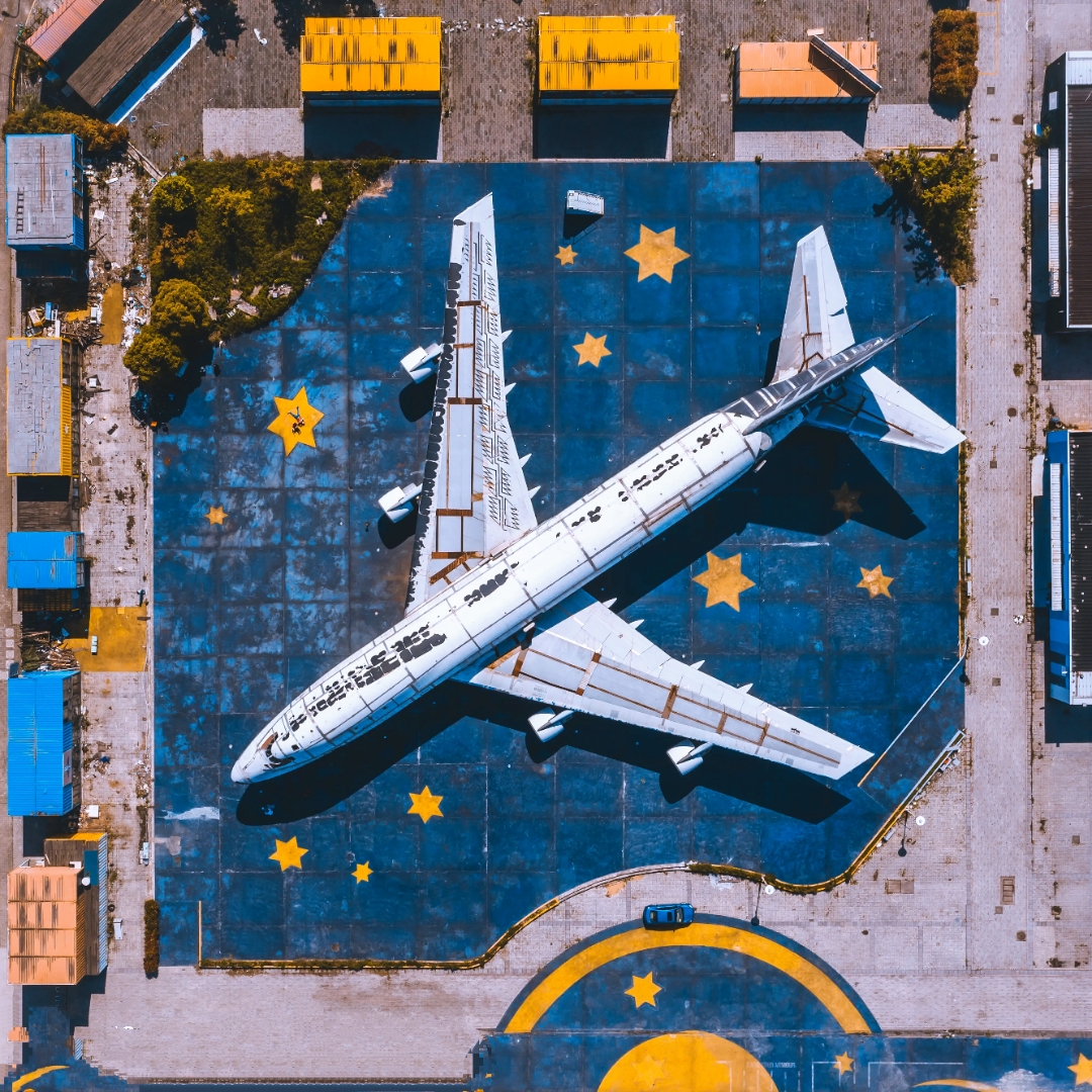 在上海世博园偶遇空中巨无霸747     听说服役过泛美航空和飞虎航空