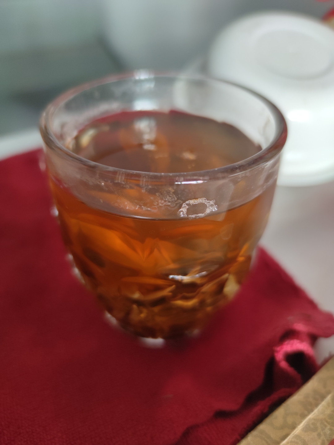 茶水兑蜂蜜对人有好处吗百度百科(茶水加蜂蜜好不好)