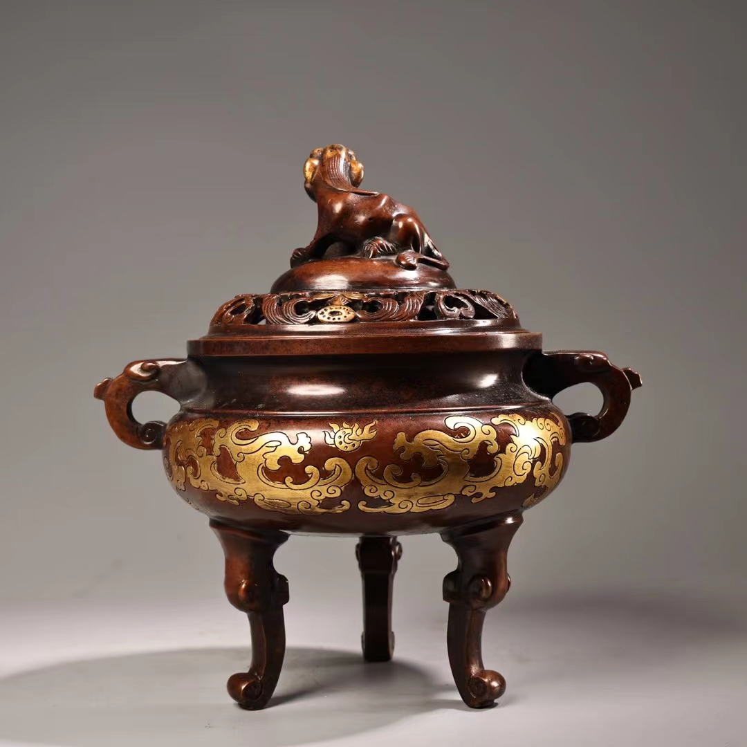 纯铜紫铜高浮雕錾刻錾工鎏金熏香炉 工艺精湛   器型款式精美 重2940