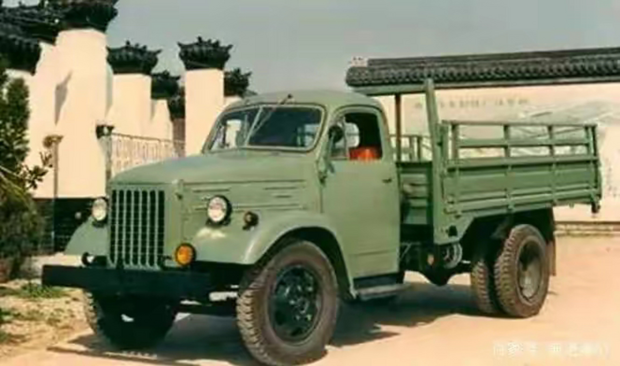 50年代的跃进nj130汽车,也是第一代跃进nj130汽车