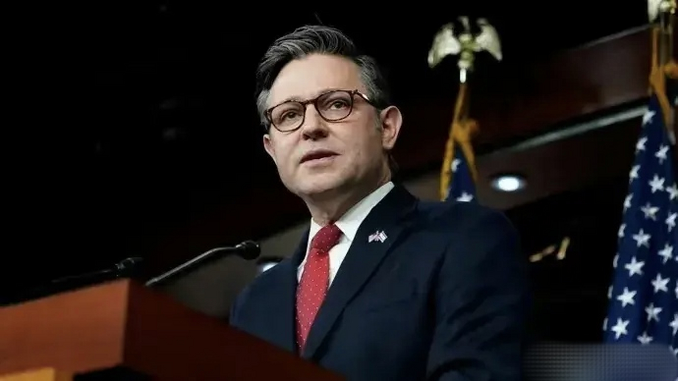 美国众议长约翰逊警告:绝不允许!