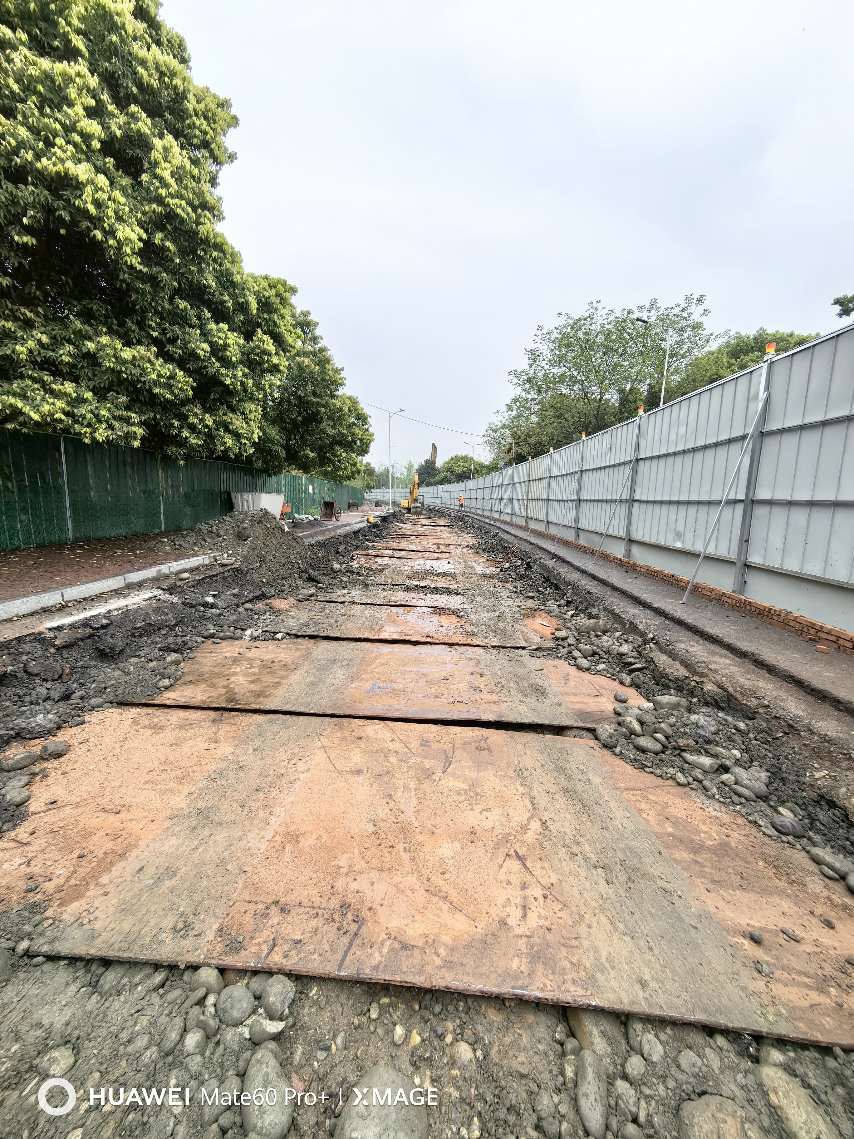 附近铺路钢板出租/天府新区钢板租赁/龙泉驿区钢板出租