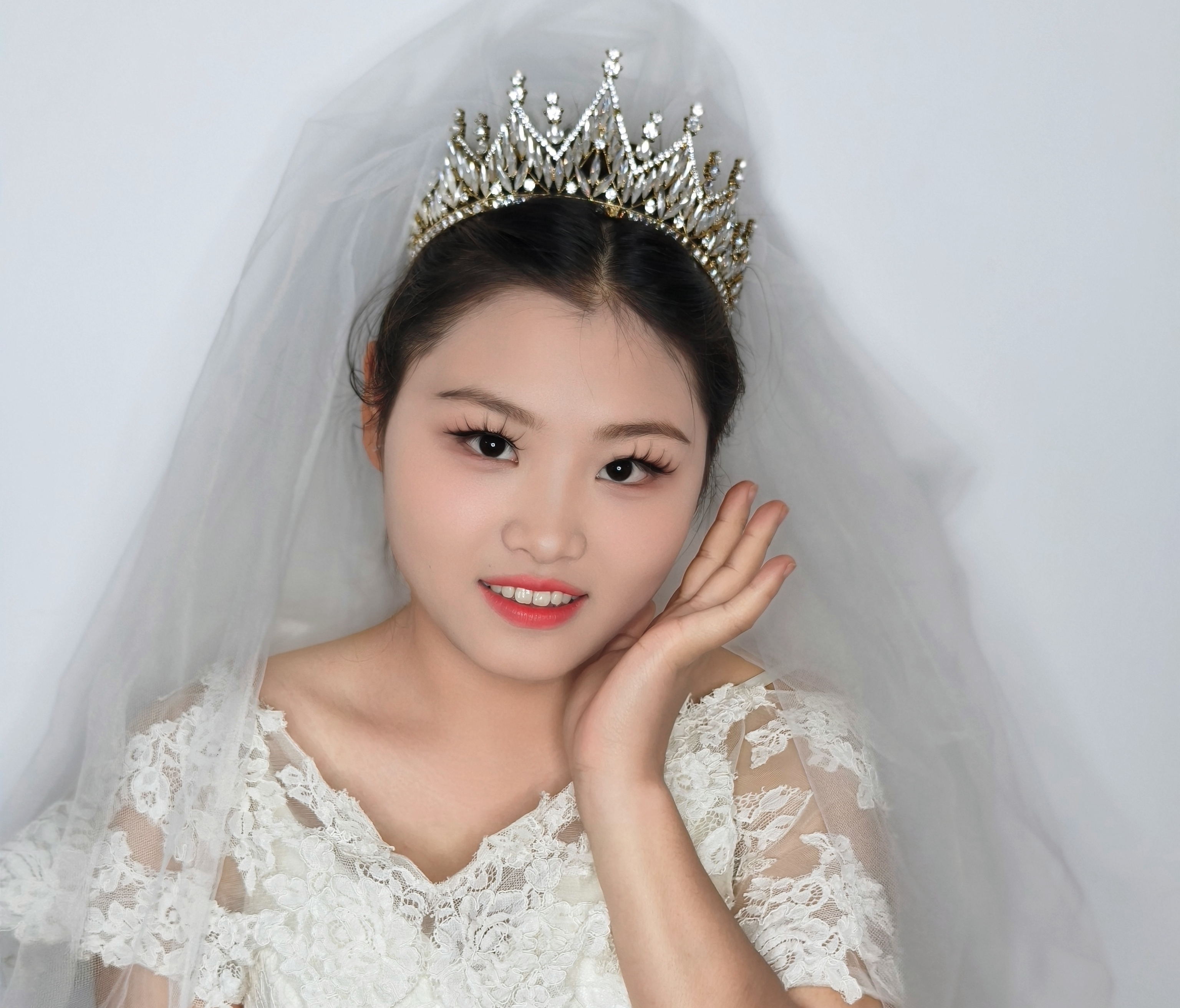 今日小姐姐三百大票给安排的当日新娘妆 姐妹们觉得怎么样?