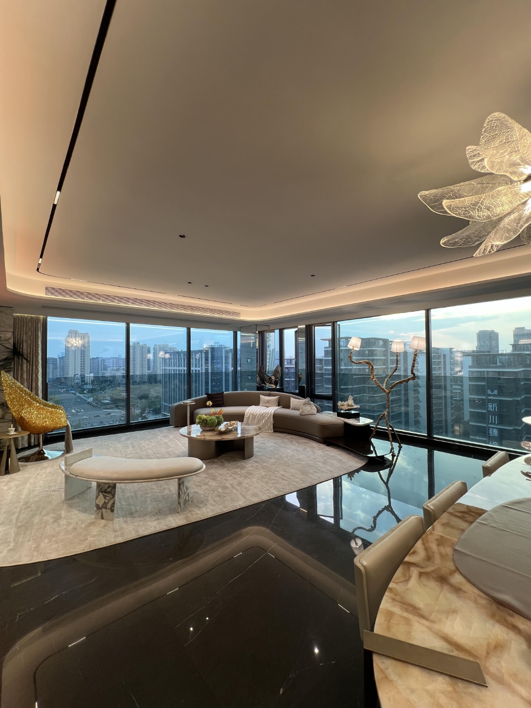 恭喜定居成都200平大平层现650 恭喜定居成都200平大平层现650w #家