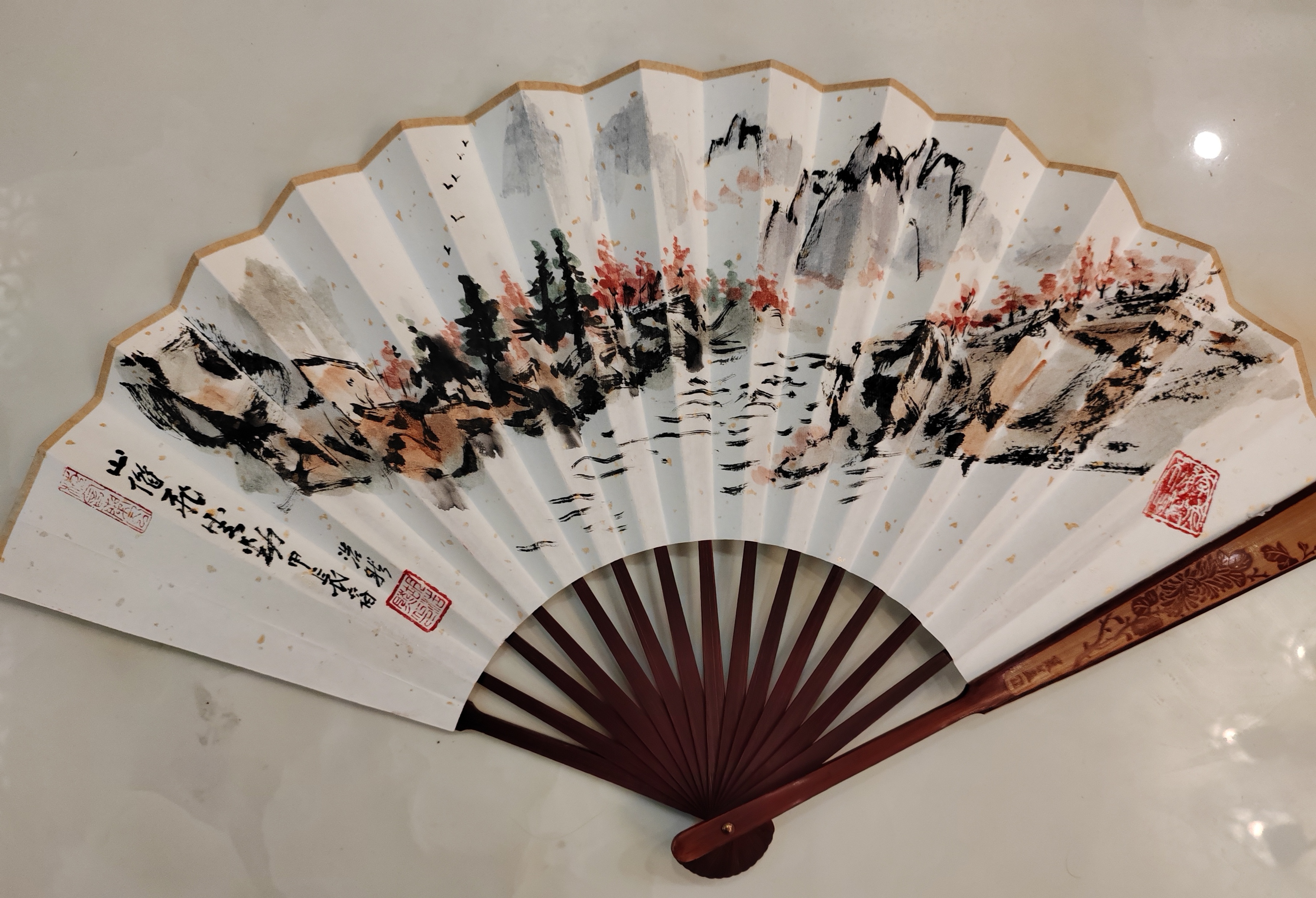 人在年轻的时候,可以逃避很多东西,但在承担责任的那