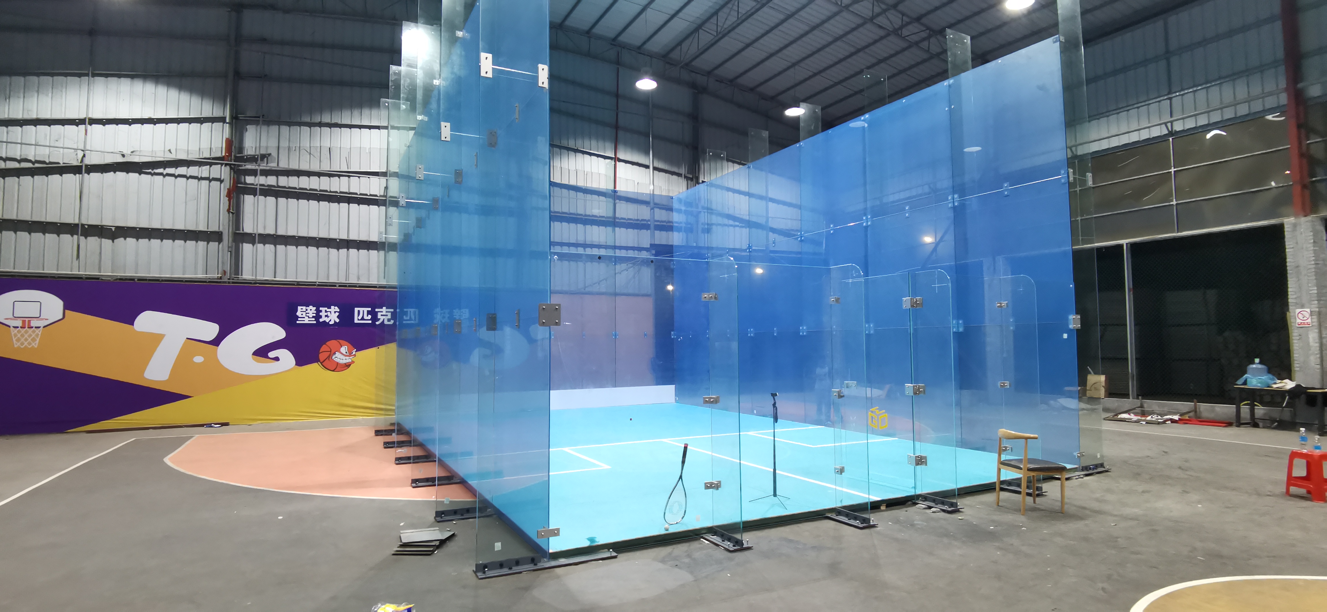 肈庆有没有喜欢打壁球的?一起来挥汗#全玻璃式壁球场