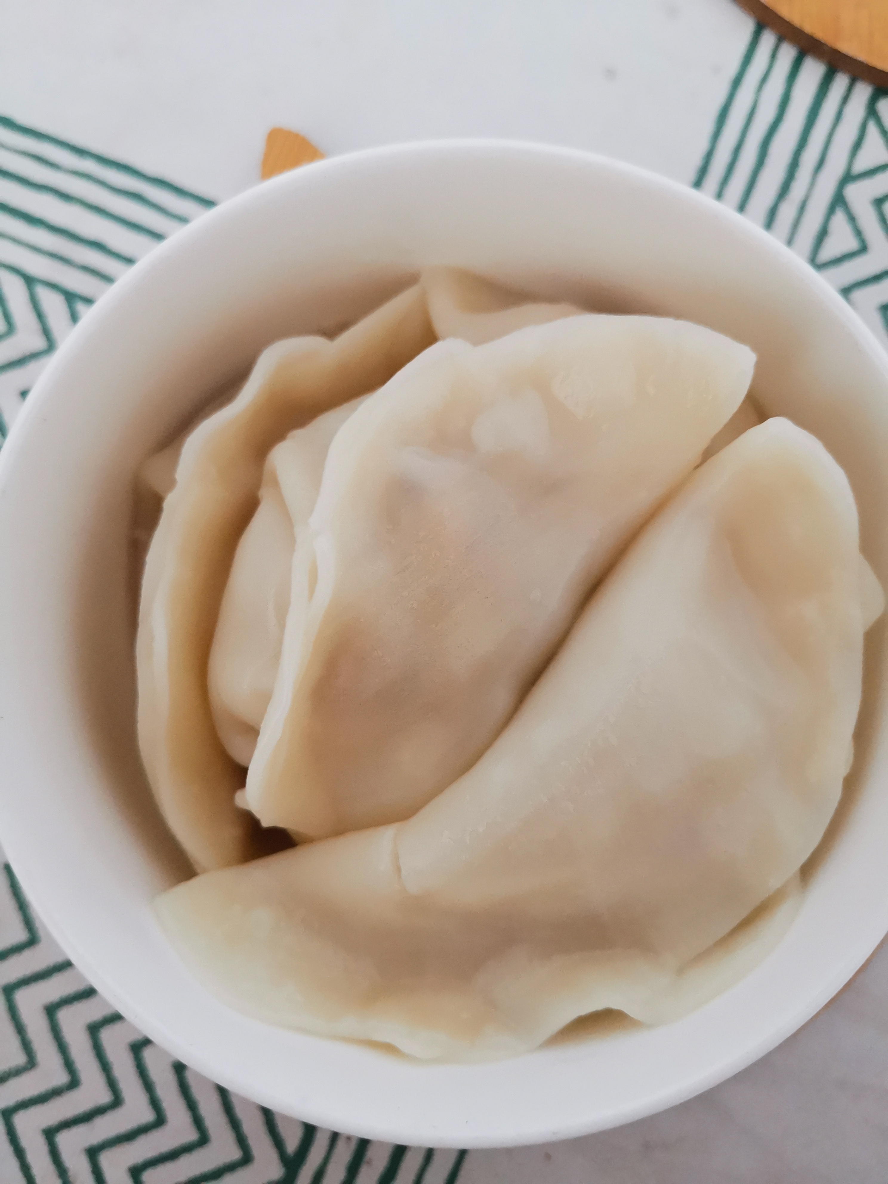 自己动手,热气腾腾的饺子太美味了[嘻嘻]