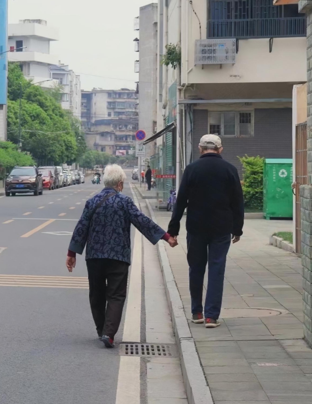 最美夕阳红,最暖老来伴.