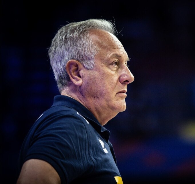 意大利女排主教练贝拉斯科:"即使发挥不佳,在这样的比赛中3