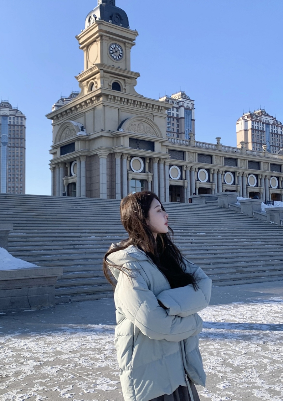 好冷呀,鼻涕都快出来啦.#时尚穿搭# #养眼美女