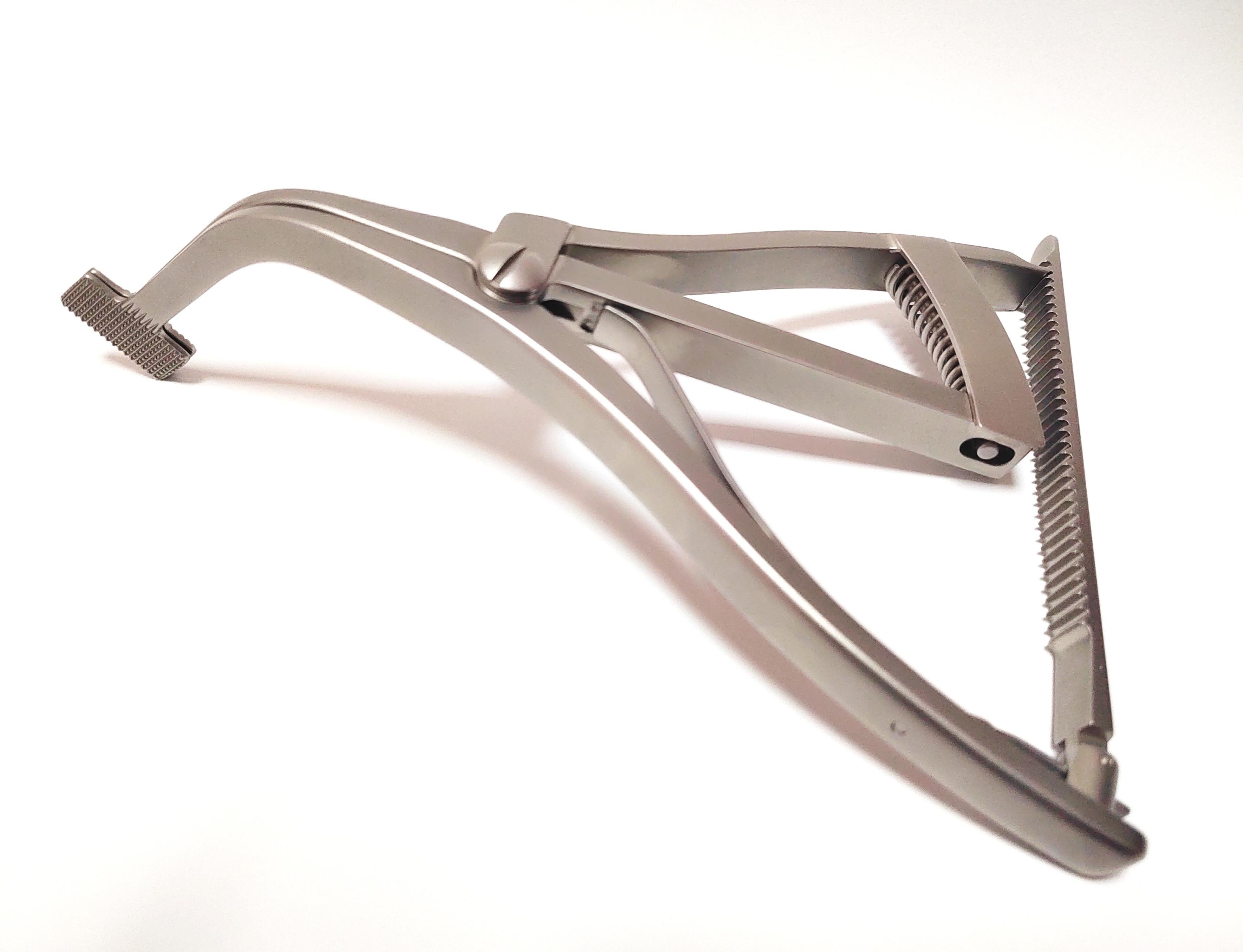 liangyimed骨科撑开器 用于骨科手术中,撑开椎体,组织或植入物