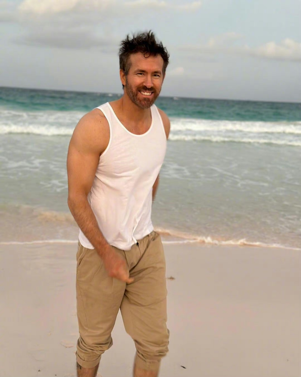 布莱克·莱弗利 blake lively 和丈夫瑞安·雷诺兹 ryan reynolds一起