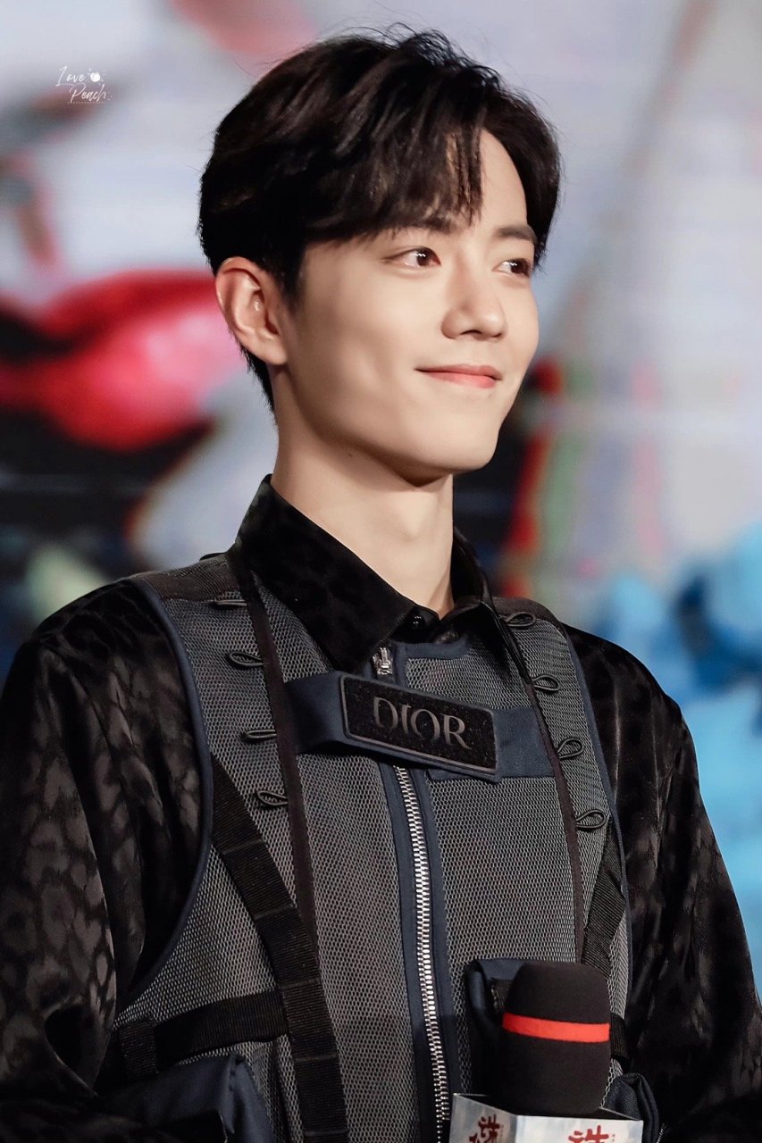 肖战的那年今日 四年前的今天 20190910  诛仙首映发布会