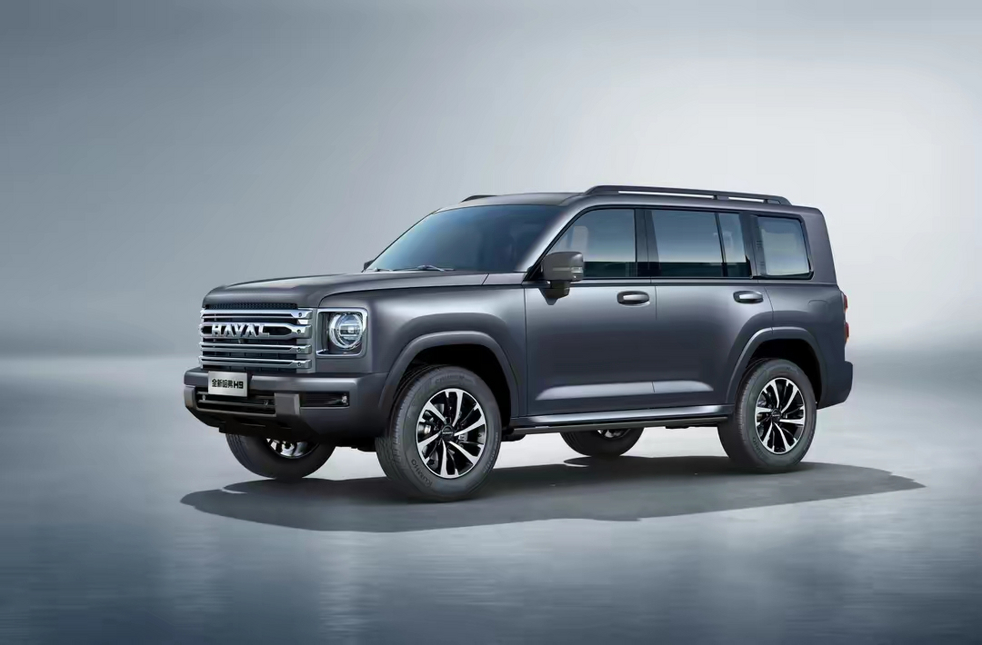 全新哈弗h9来了,外观内饰大变样,上市后会提供汽油和柴油版本,汽油版