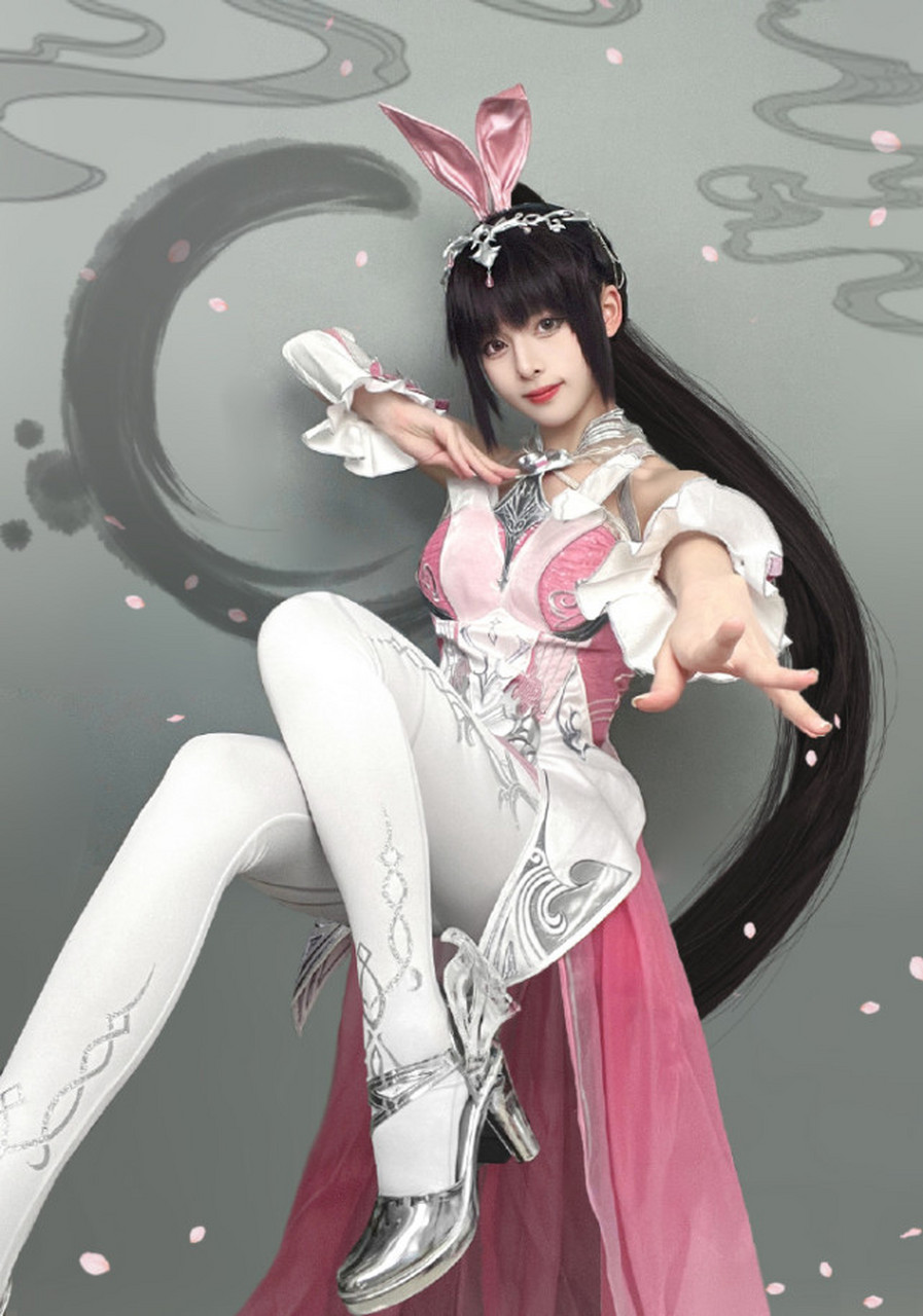 斗罗大陆小舞真人美女cosplay,这样的小舞cos有几分神似,身材颜值的