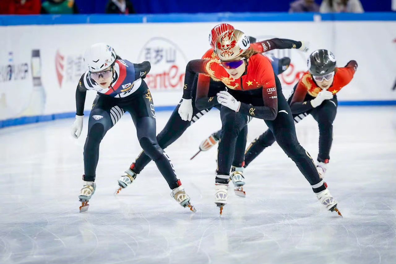 韩国女子速滑李幼斌图片