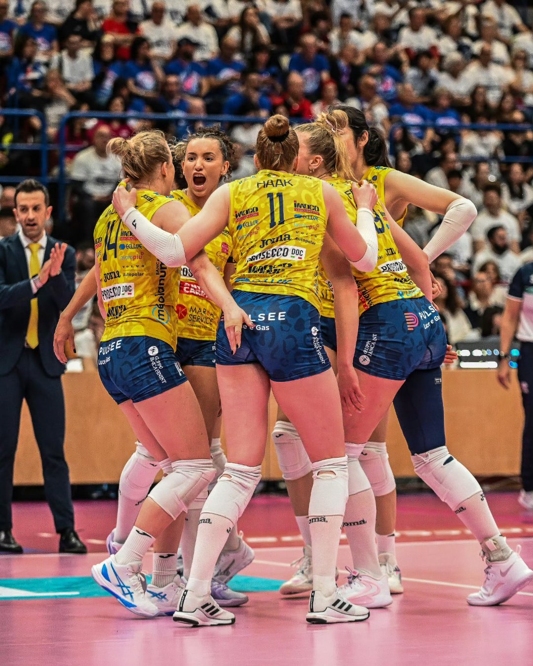 【科内利亚诺明晨冲冠】