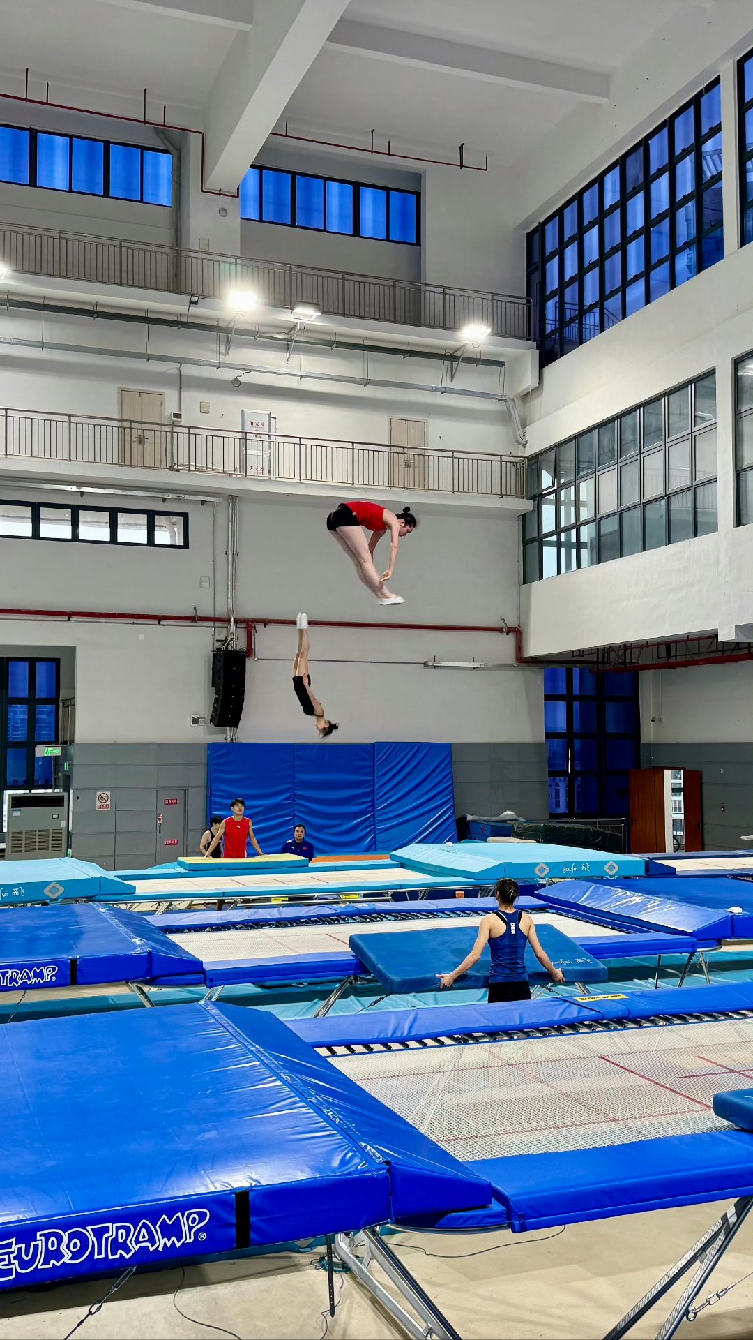 【国家蹦床队冬训提高成套难度水平 】