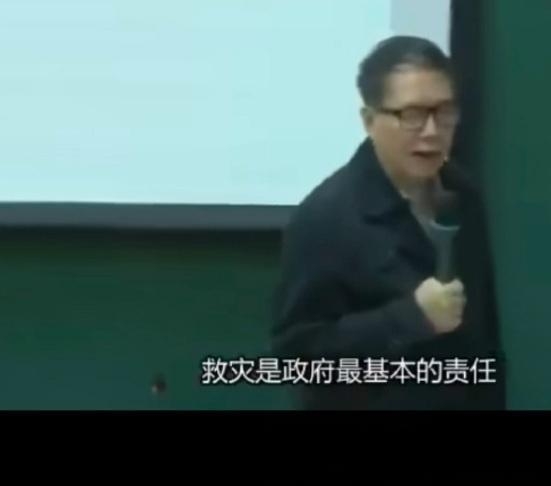 这次洛杉矶山火,我看很多人把知名公殖,原清华大学教授秦晖的视频发