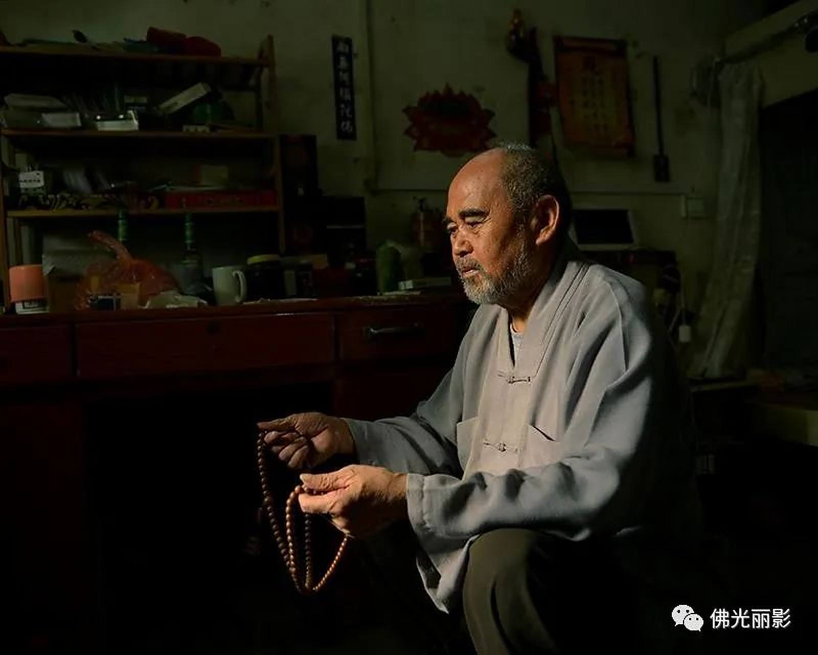 刚刚我们得知,南阳来佛寺海贤老和尚的弟子,来佛寺住持印志法师闭关了