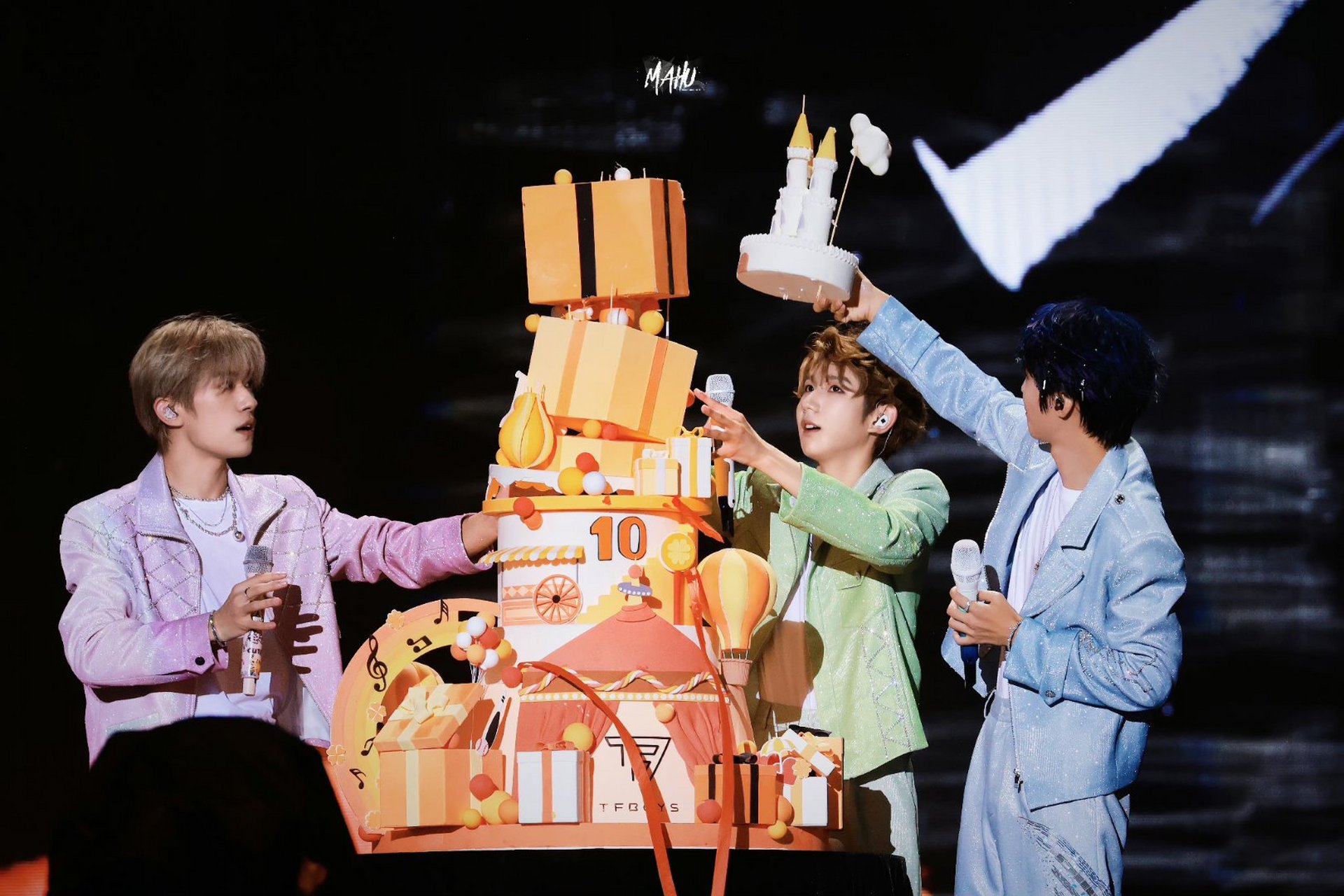 tfboys十年之约演唱会# 你们是从什么时候开始喜欢tfboys的?