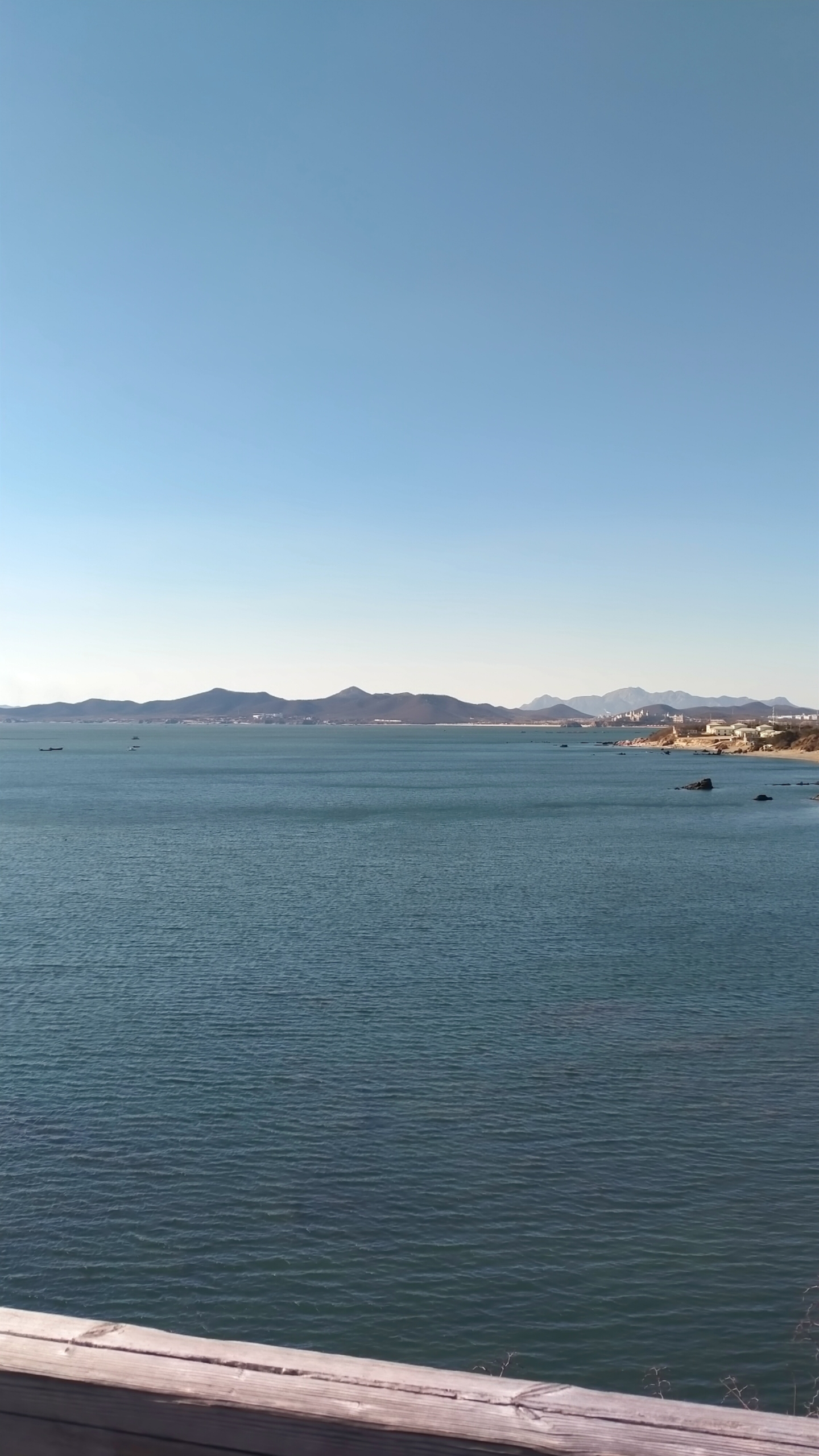 忘记过去,重新开始,就当是昨夜的一场梦吧 人生不过拿起与放下,能打倒