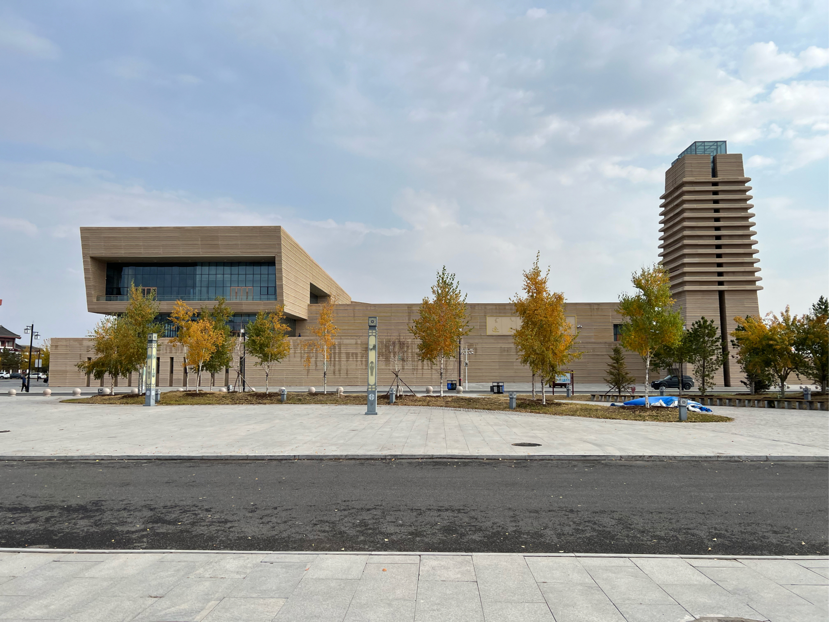 这是辽上京博物馆的镇馆之宝——契丹银币,我之前曾在资料中看到过