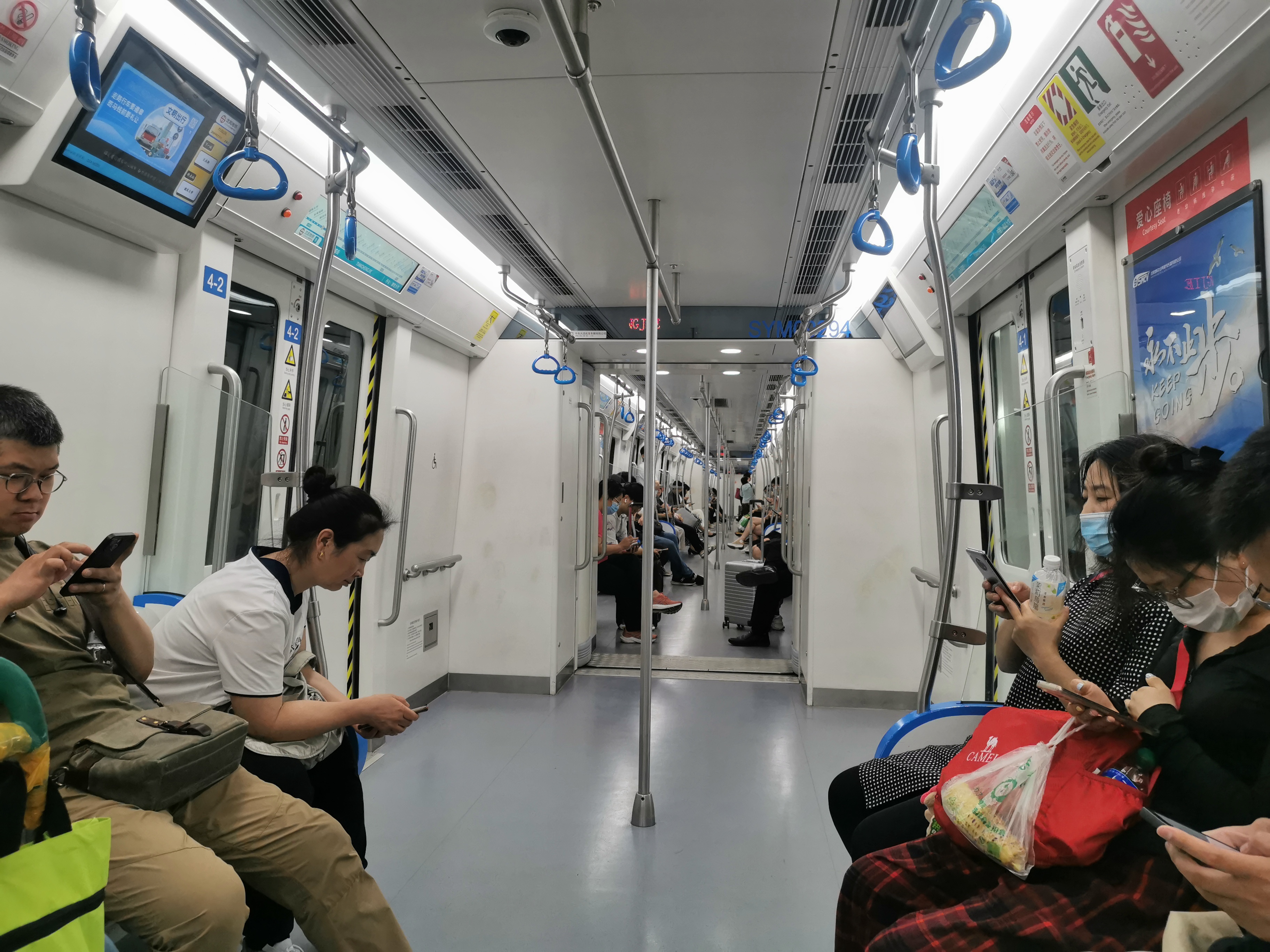 周五下午2点,沈阳地铁9号线长青南街站,沈阳地铁9号线的客流,现在是