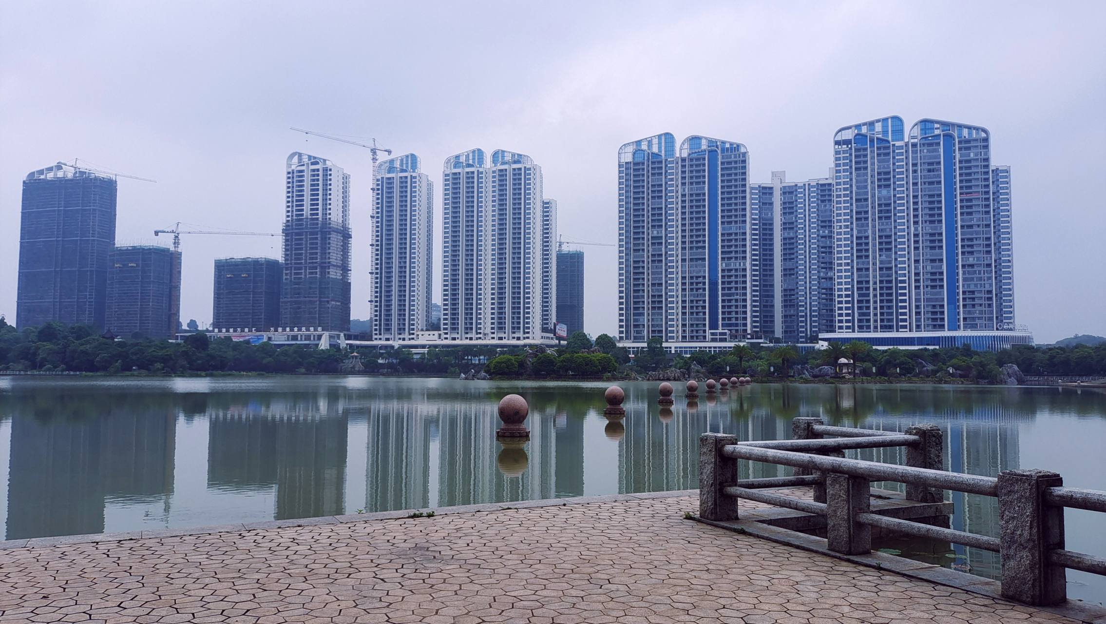 耒阳新城和耒阳顺湖公园.