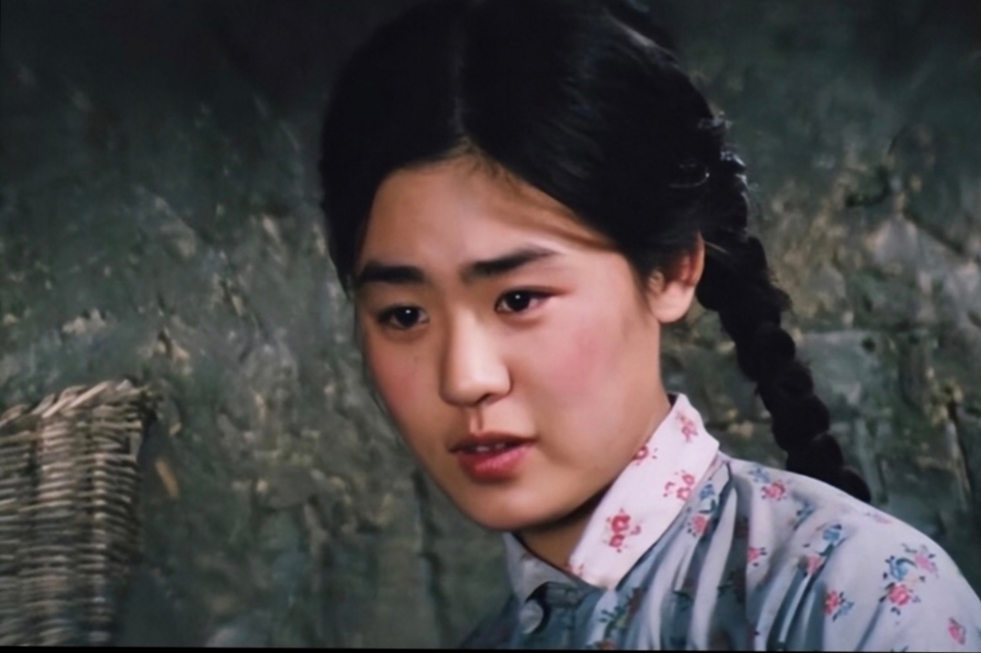 我心目中的巧珍应该是这样的,不是李沁那个像被炮轰了一样! 就离谱!