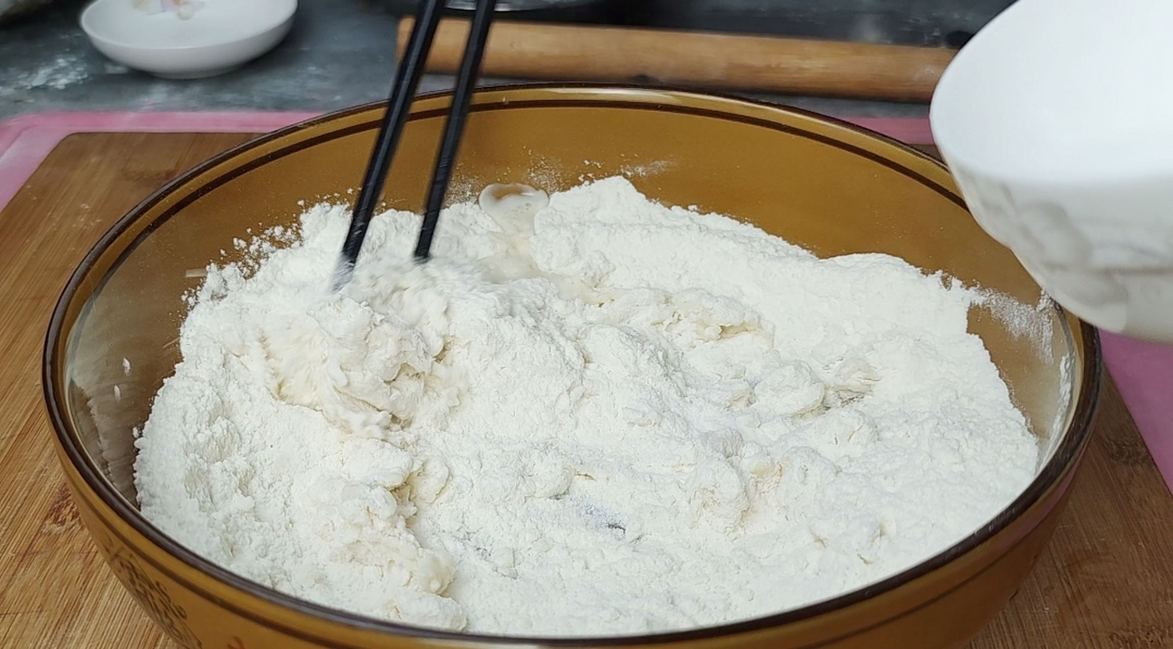 饺子皮怎么配面,怎么和才筋道爽滑,给大家几个我用的还不错的和面方子