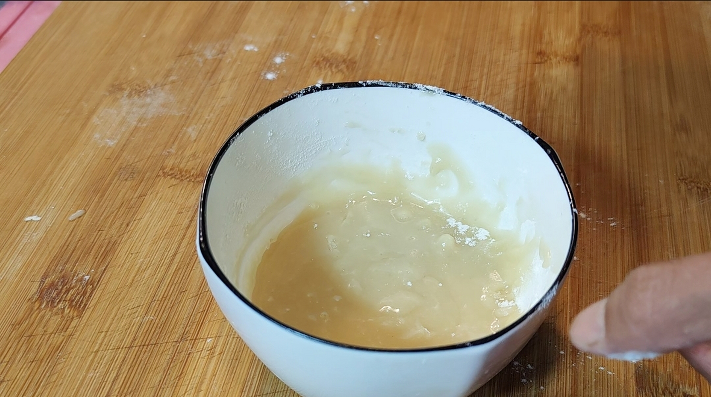 调油酥要牢记的重点状态,不然烙饼没有层,酥饼皮不酥. 1.千层饼.