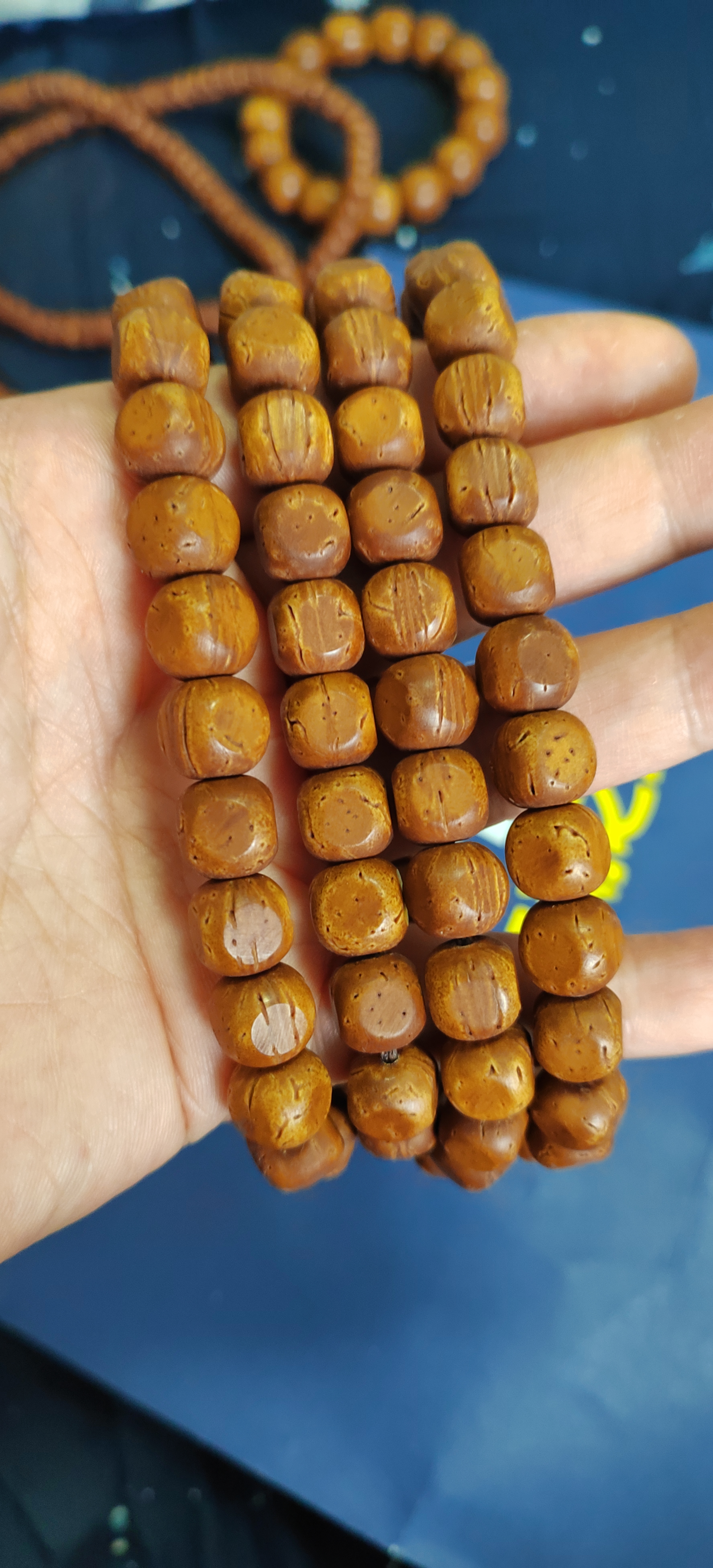 东北核小六方 108脖挂尺寸10mm 纯手工打磨,皮质无敌#桃核# #文玩