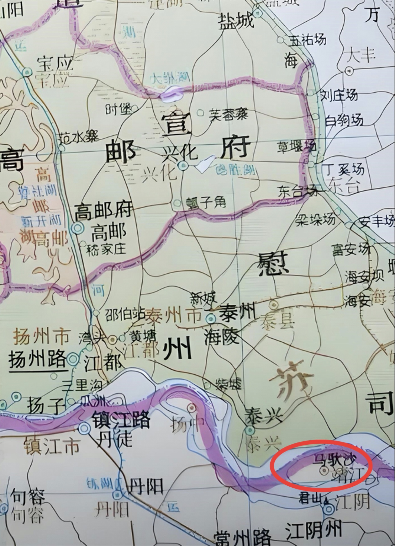 靖江算是江苏长江上岛屿里唯一划给长江北岸的吧,从西往东数,八卦洲