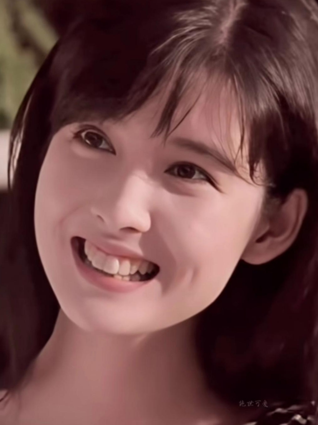 周慧敏的笑容,温暖如昔,岁月静好