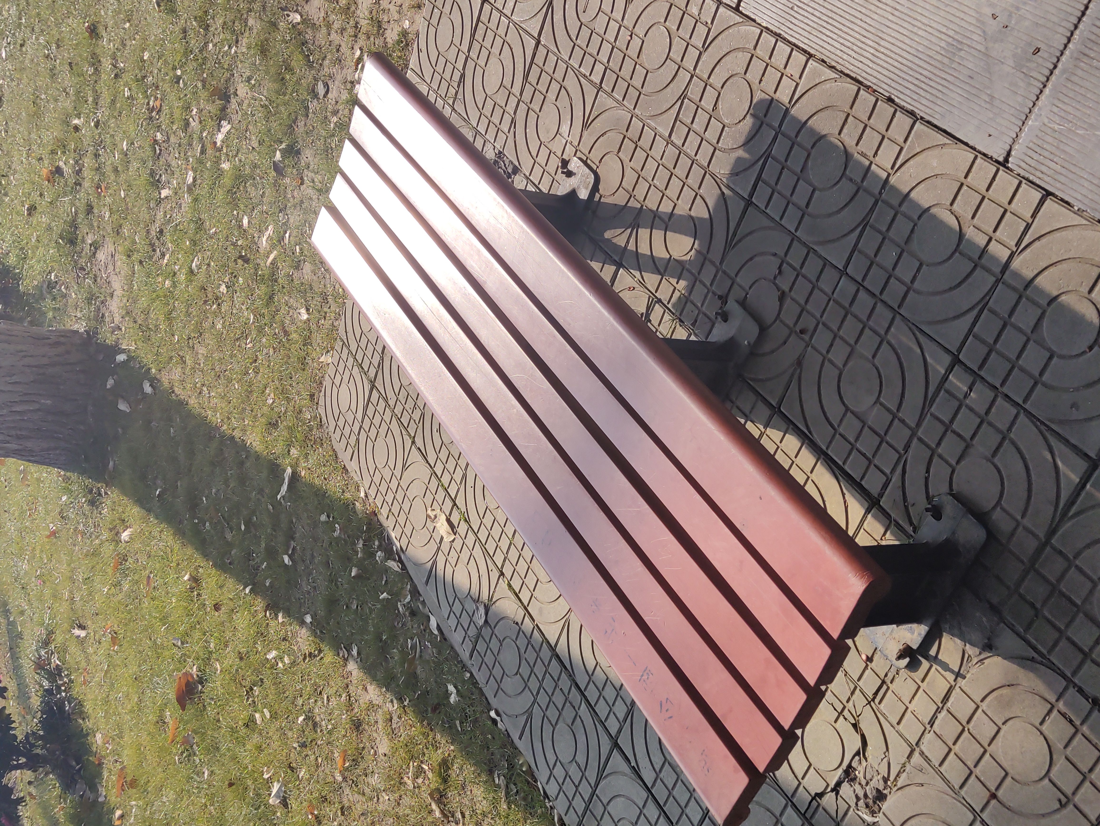 《甄嬛传》是2011年由北京电视艺术中心出品的古装清宫斗争剧