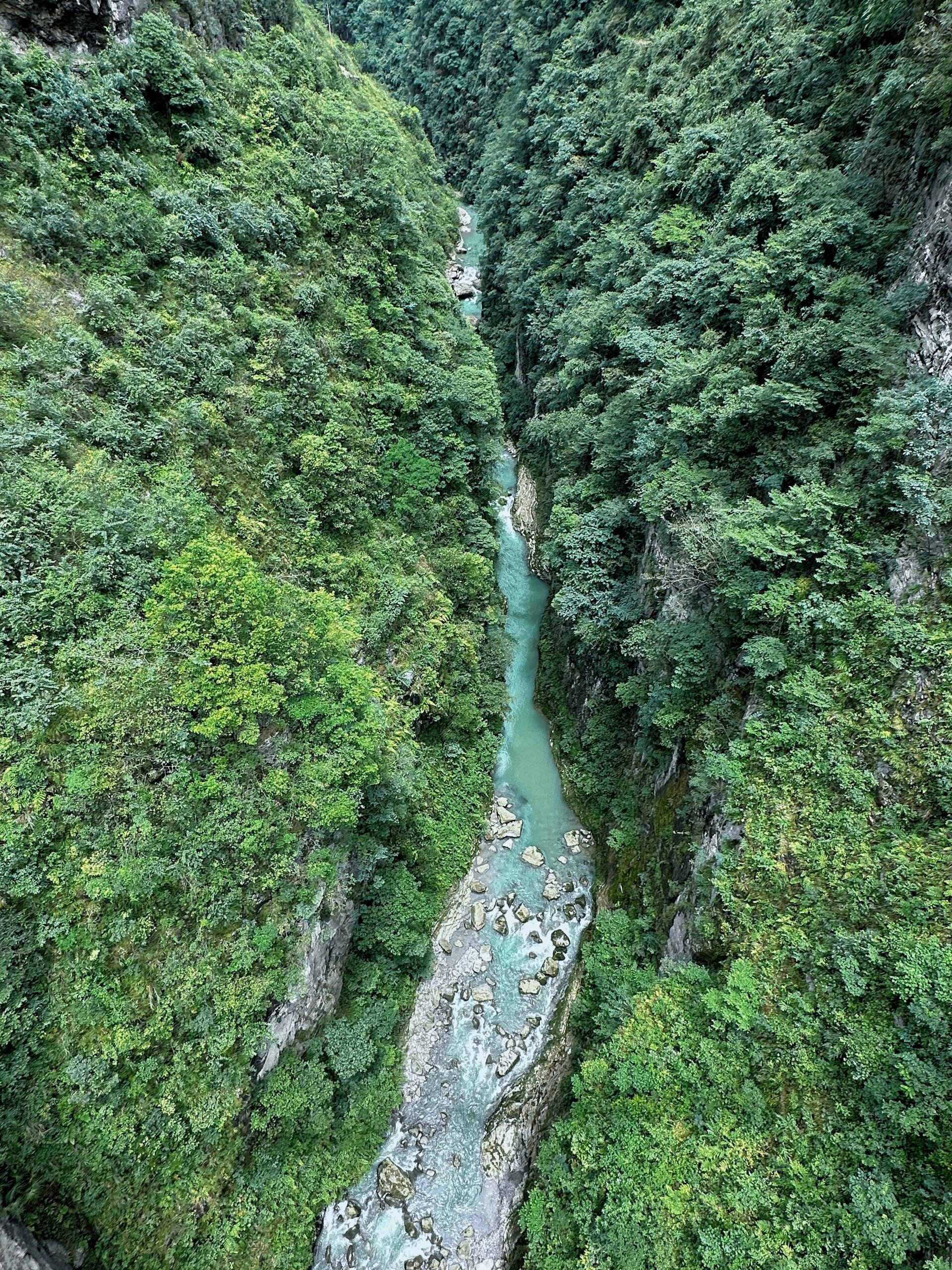 自然奇观的神秘之旅   地址:湖北省恩施土家族苗族自治州建始县高坪镇