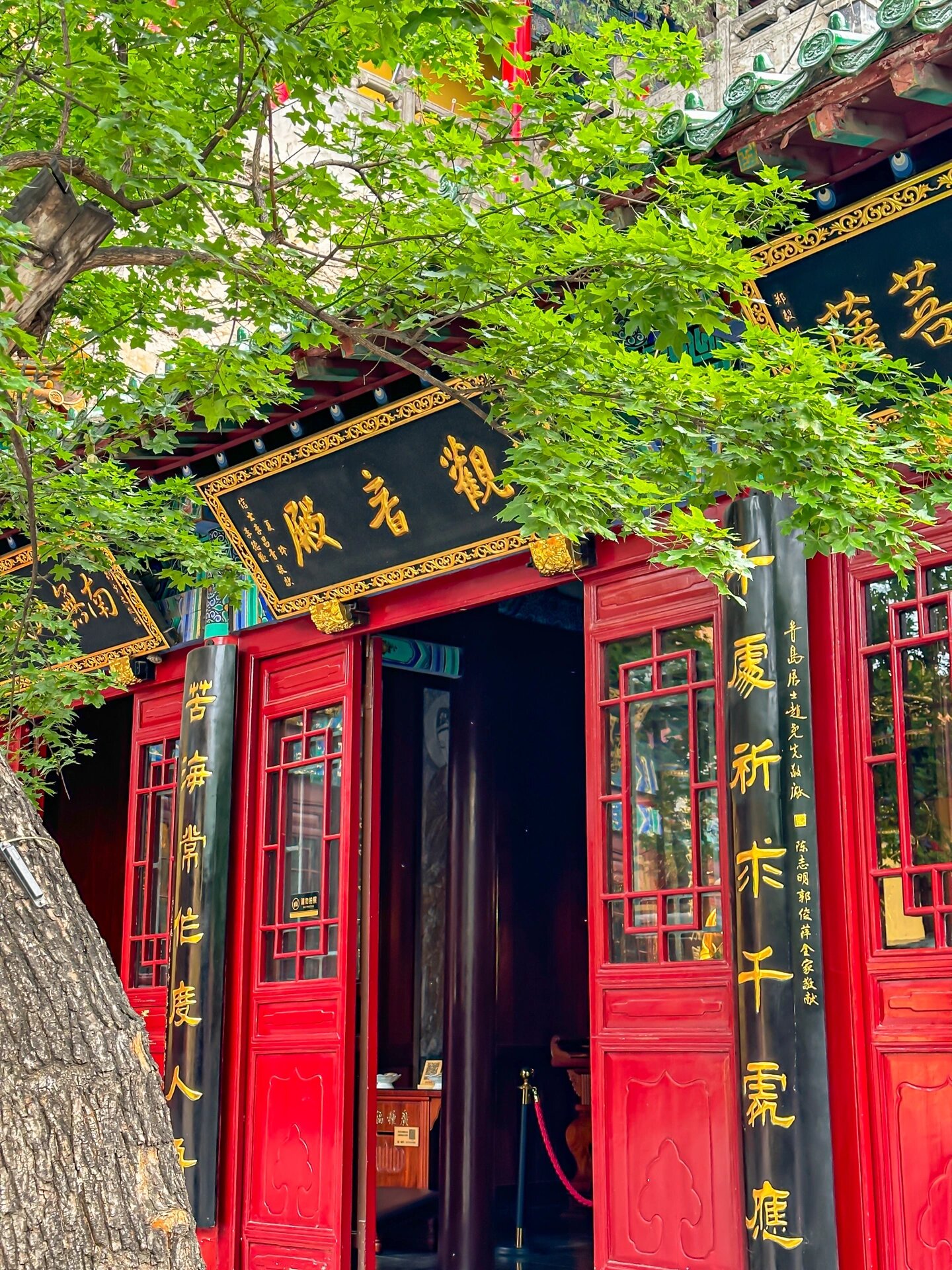 千佛山:领略佛教文化与自然风光的完美结合   地址:济南市历下区经