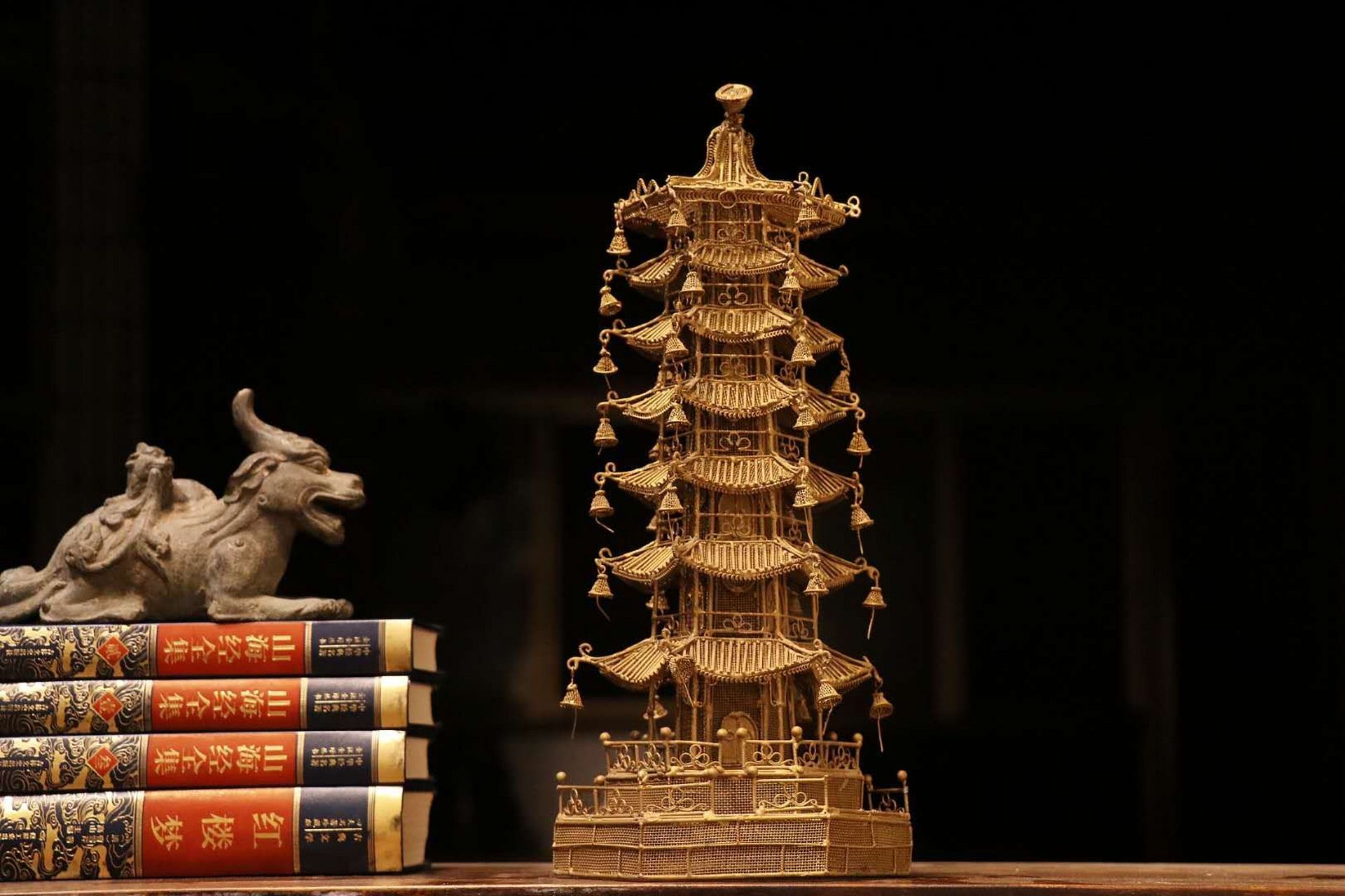 《七宝玲珑塔》工艺独特,极其有收藏价值!高40～底直径17公分,铁艺编