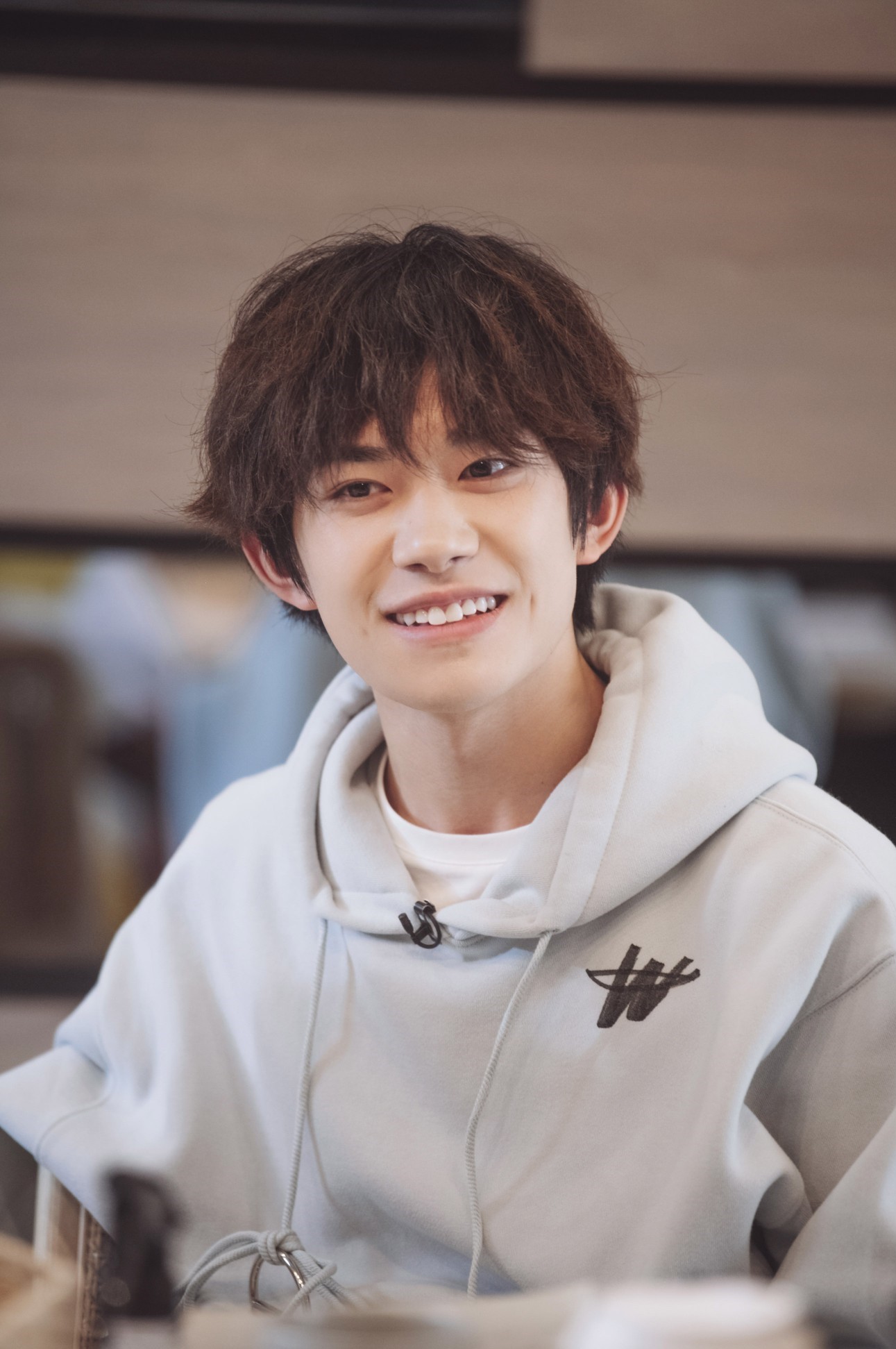 易烊千玺在小小的我里饰演残疾人刘春和,获得第一波影评:没有任何易烊