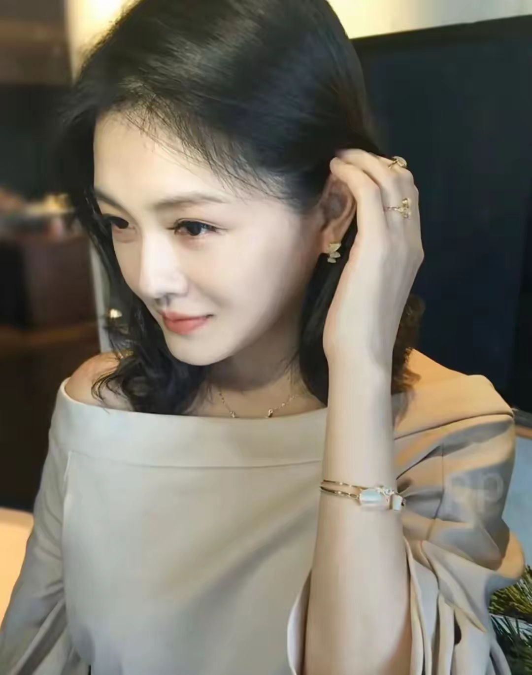 大 s 17 岁以歌曲《十分钟的恋爱》成名