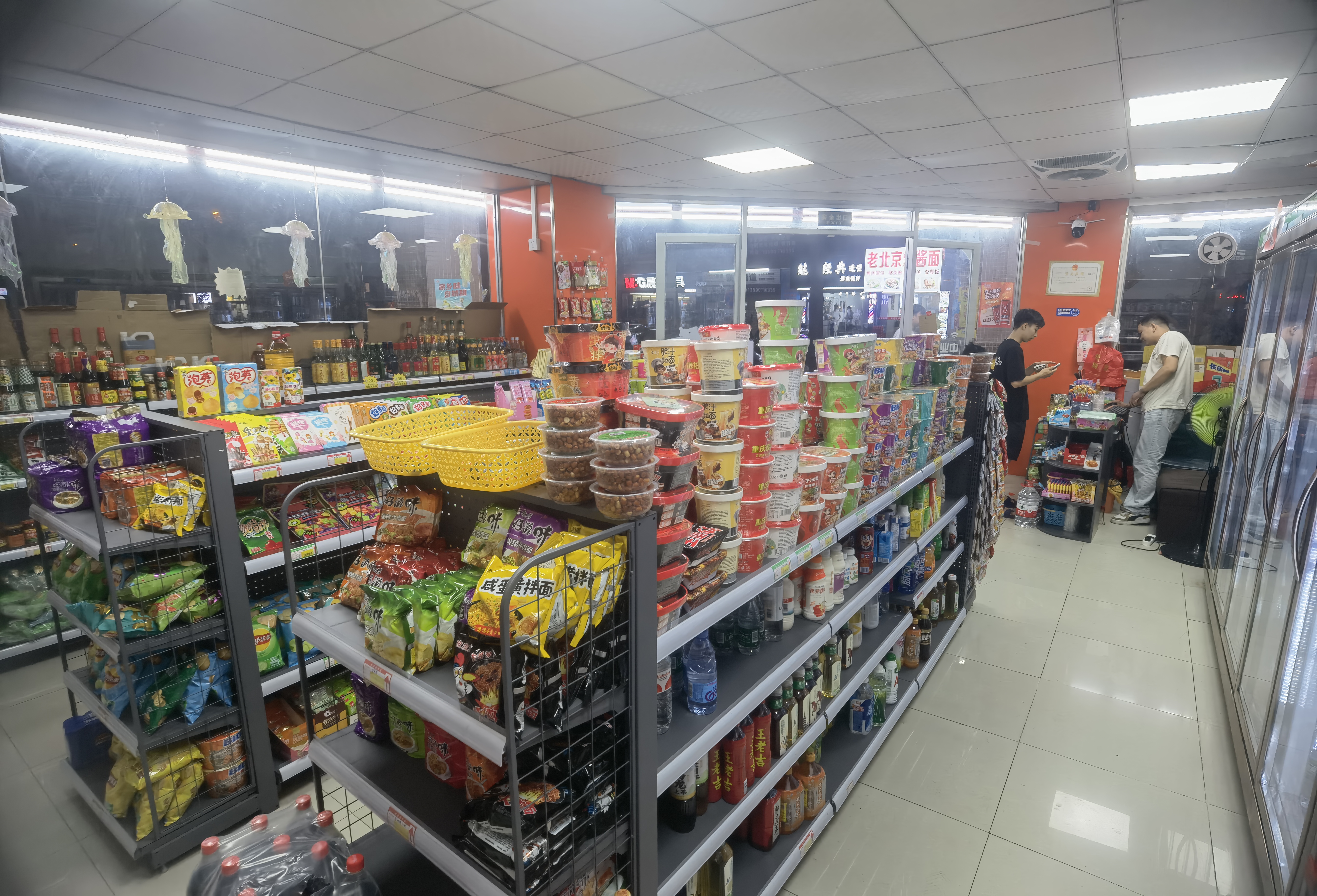 中山沙溪小区门口超市转让