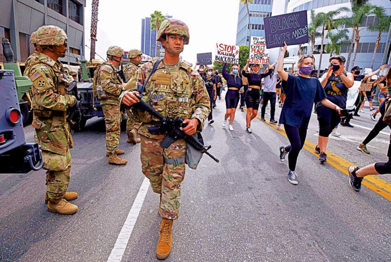 美军的预备役部队分为国民警卫队和联帮后备役部队两大部分