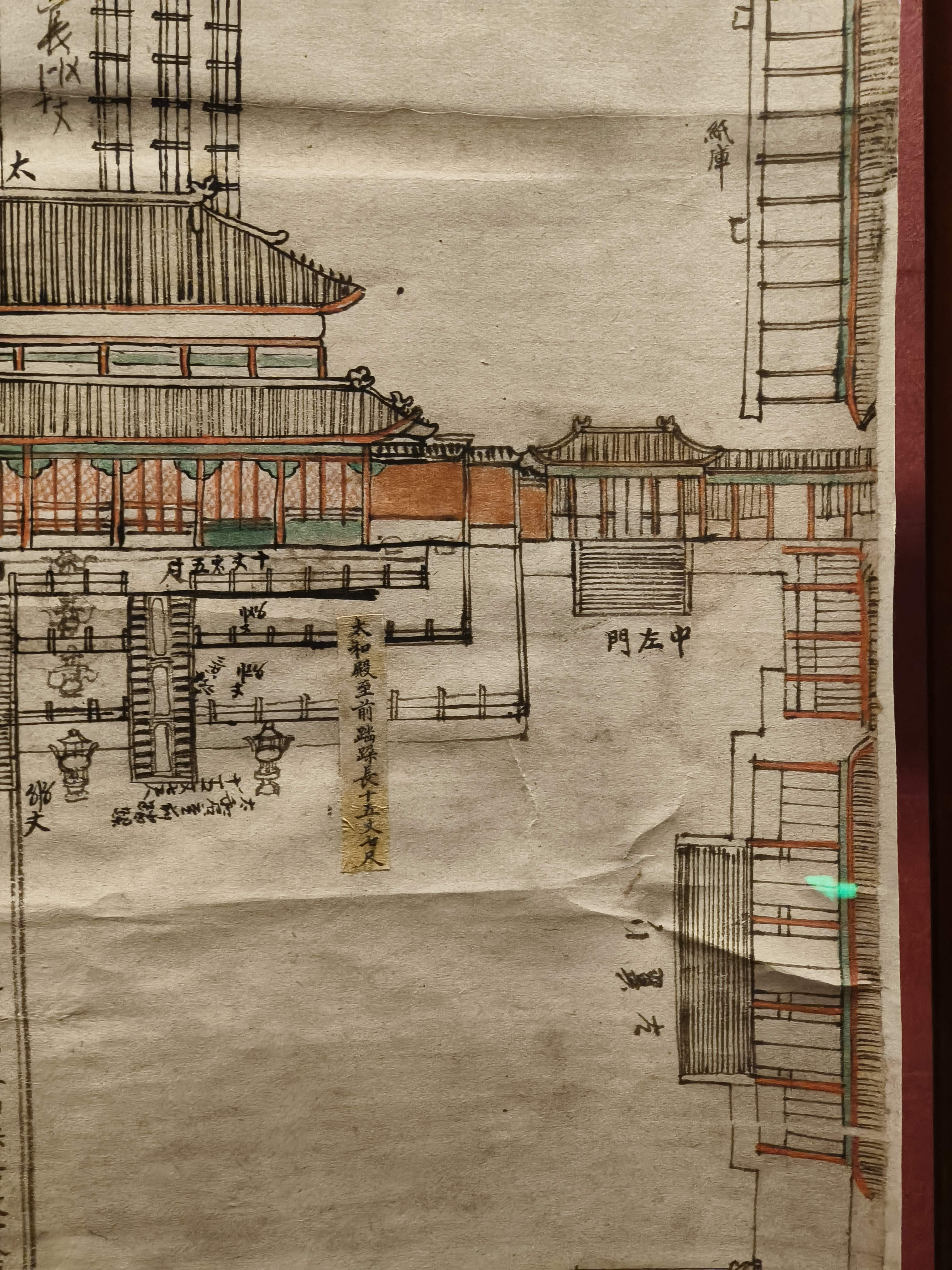 这是我们古人修建紫禁城里面的宫殿,就像太和殿等宫殿时候的图纸.